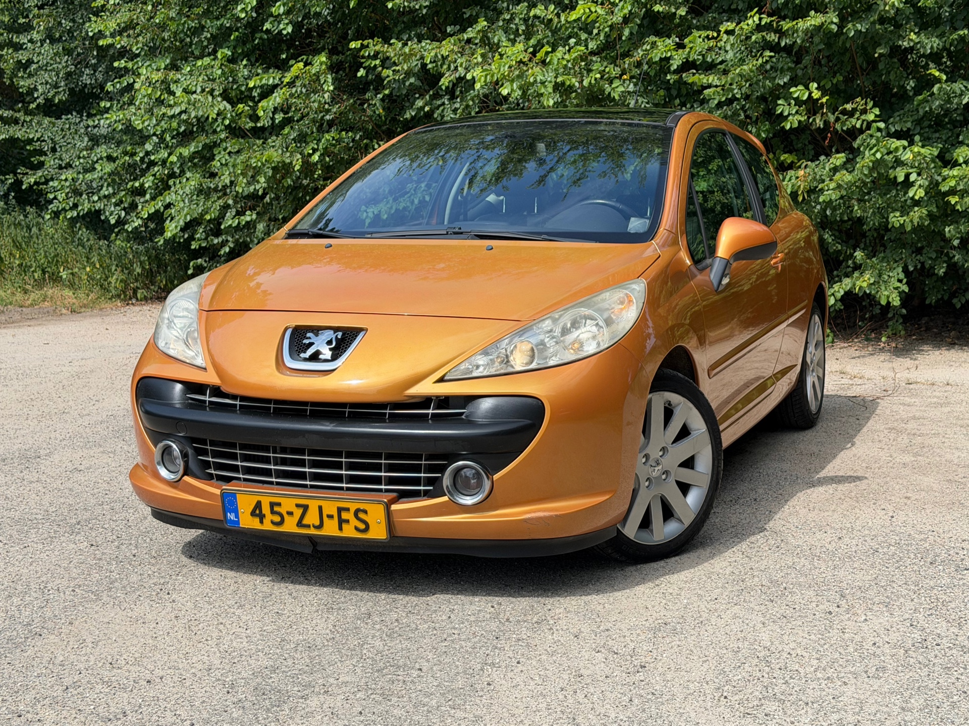 Peugeot 207 1.6-16V T Féline | Airco + Cruise Nu € 1.750,-!!!