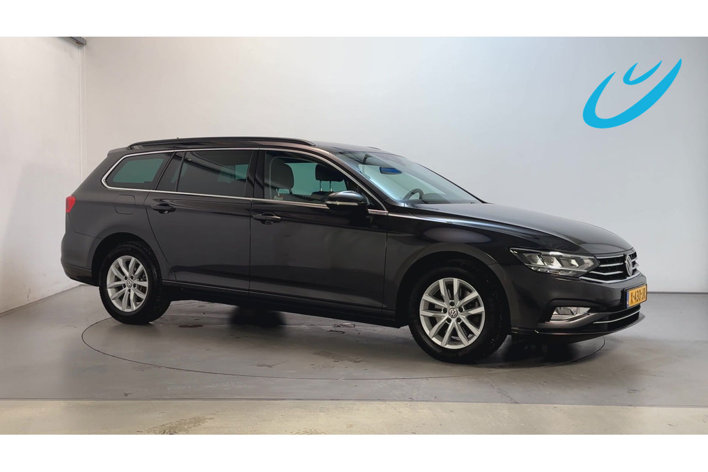 Volkswagen Passat Variant 1.5 TSI 150pk DSG Comfort Business Navigatie Parkeersensoren App-Connect