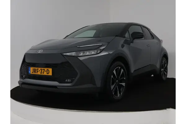 2.0 Plug-In Hybrid 220 Dynamic