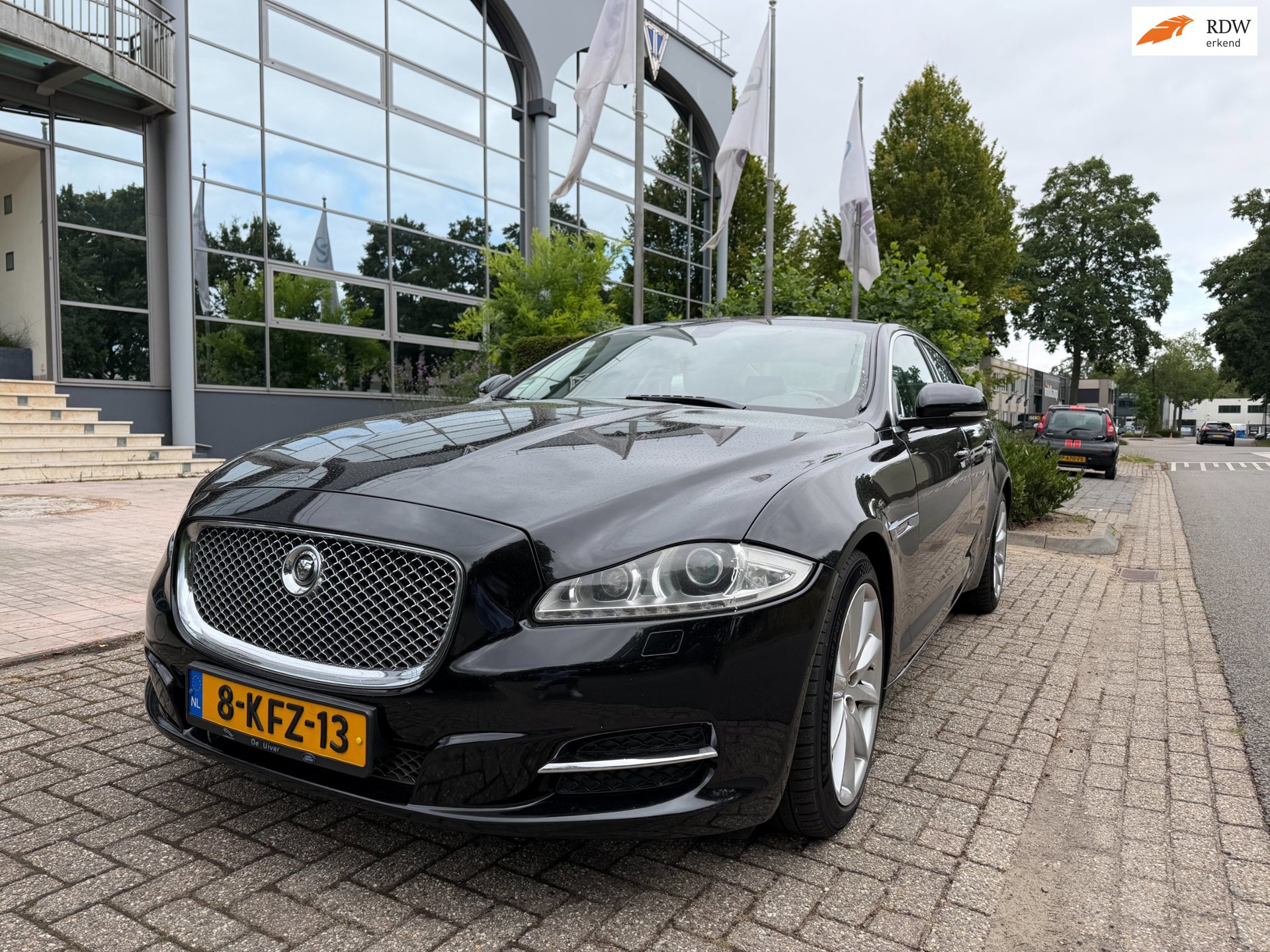 Jaguar XJ 5.0 V8 Portfolio aut,panorama,leer,boekjes