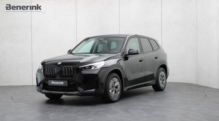 BMW iX1 xDrive30 Launch Edition