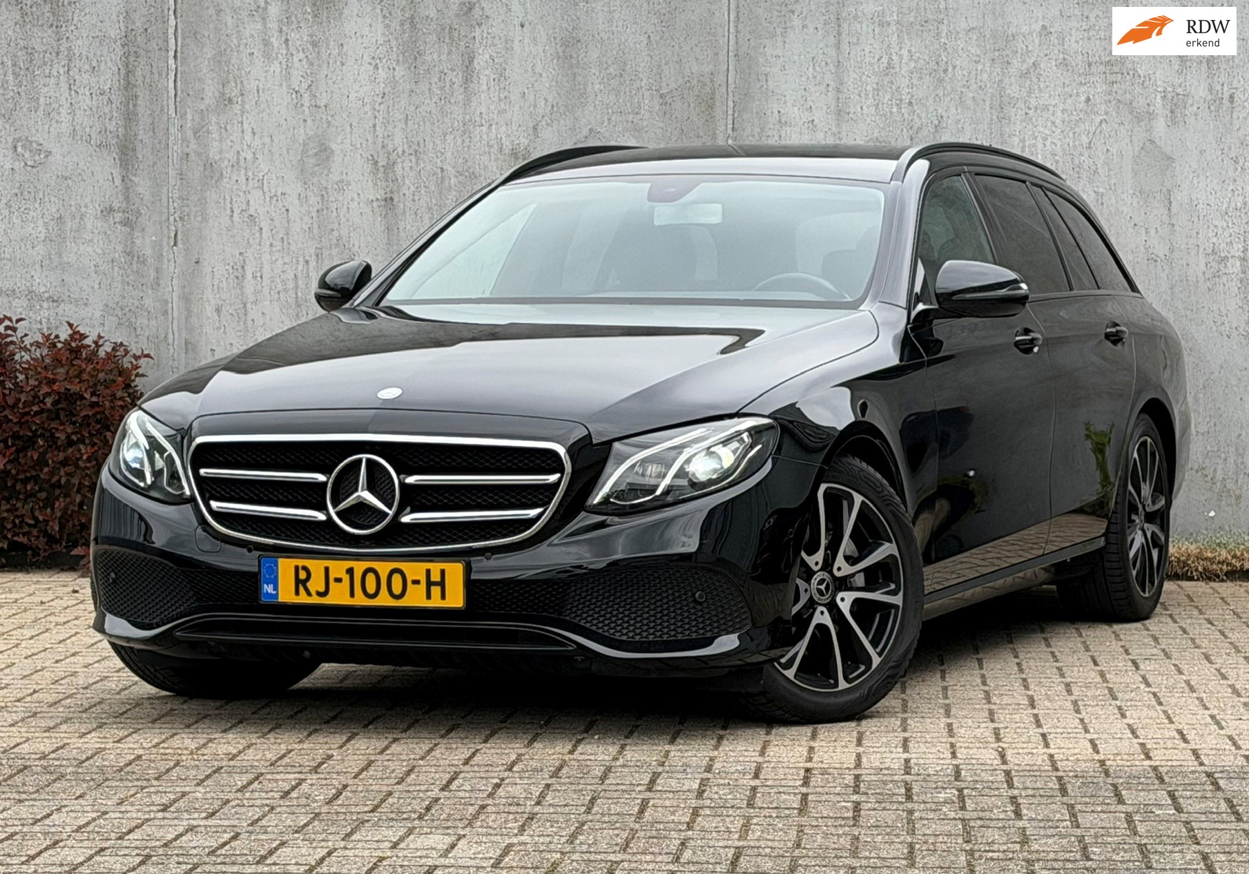 Mercedes-Benz E-klasse Estate 220d AMG-Line inter. Burmester