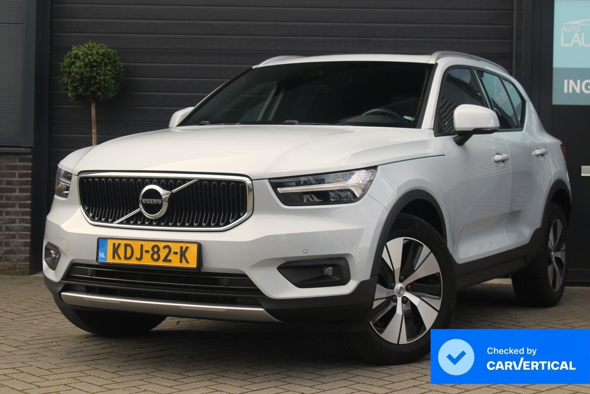 Volvo XC40 1.5 T3 Momentum | Pano | Stoel en stuurverwarming | Elektrische achterklep | Nette Auto