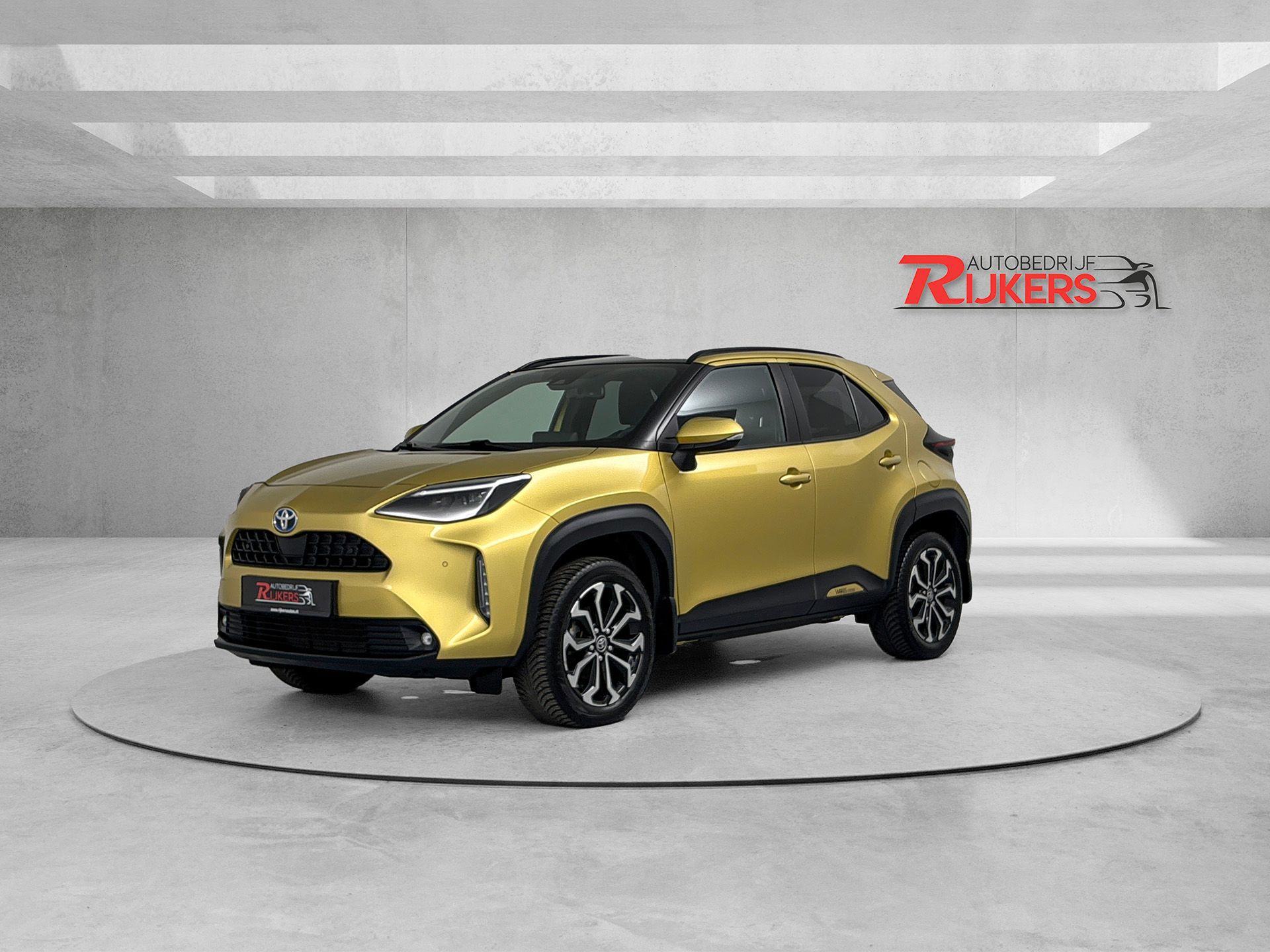 Toyota Yaris Cross 1.5 Hybrid Explore Automaat Panodak,Acc,Apple Carpl,Blis,Camera A,Climate Contr,HUD,Stoel+Stuur verwarm,Trekha