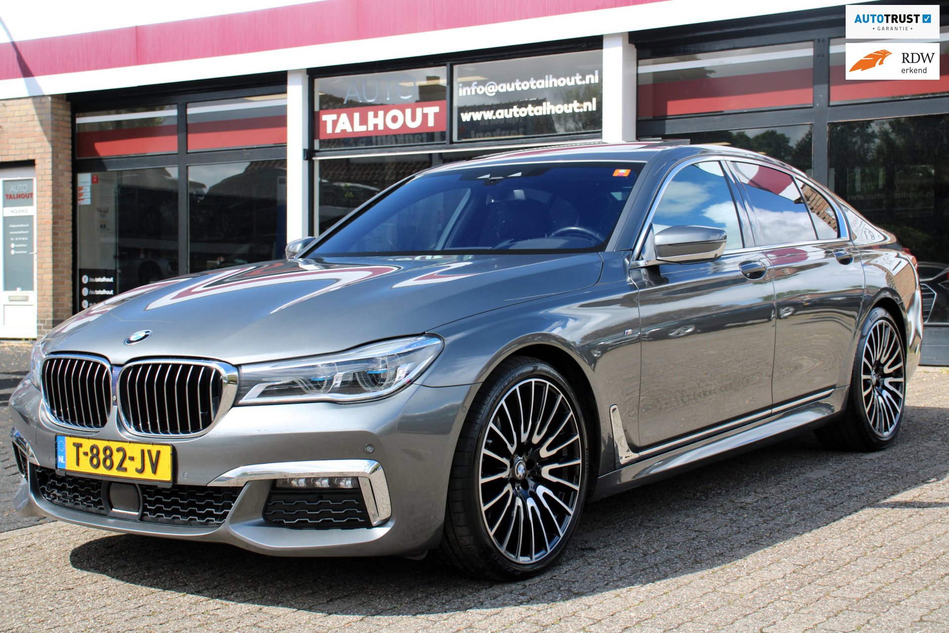 BMW 7-serie 750i High Executive | M-Sport, Softclose, Apple Carplay, Luchtvering, Laser lights, G45