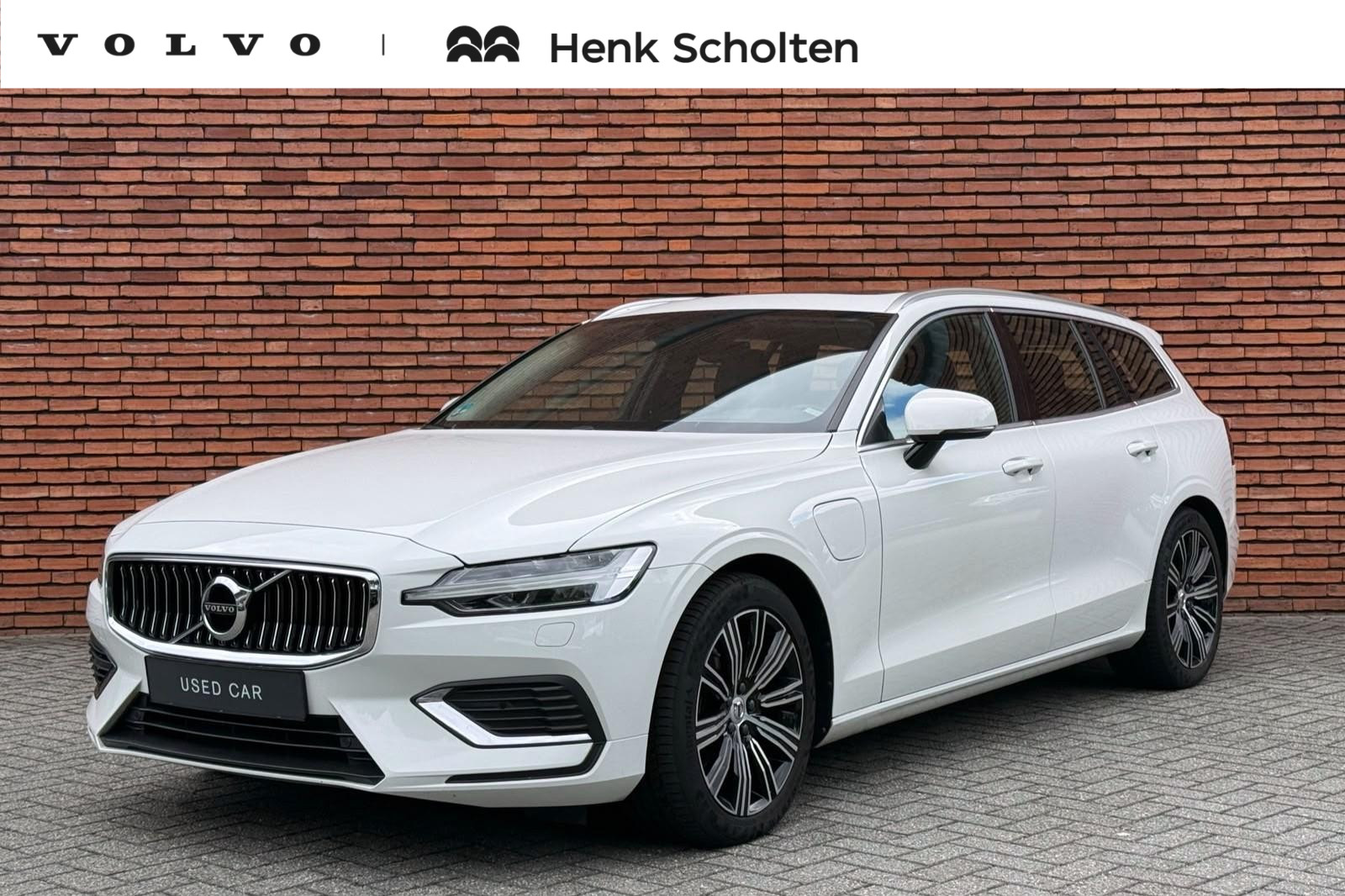 Volvo V60 T8 Twin Engine AWD Inscription |