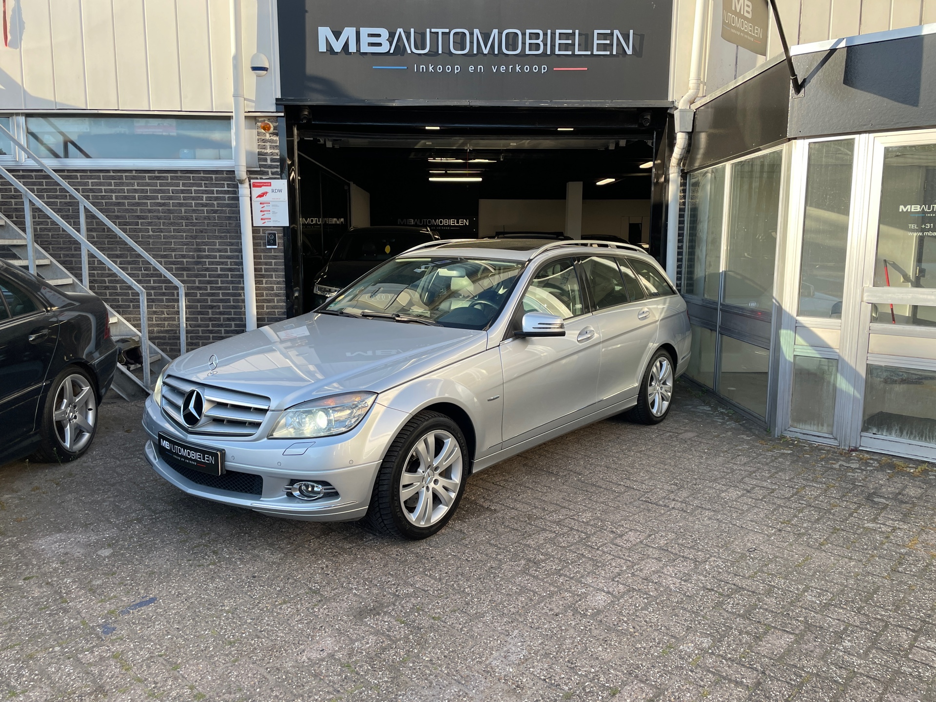 Mercedes-Benz C-klasse Estate 350 CDI Elegance/2e Eigenaar/1Jaar Apk/Xenon/Dak/Vol Opties!
