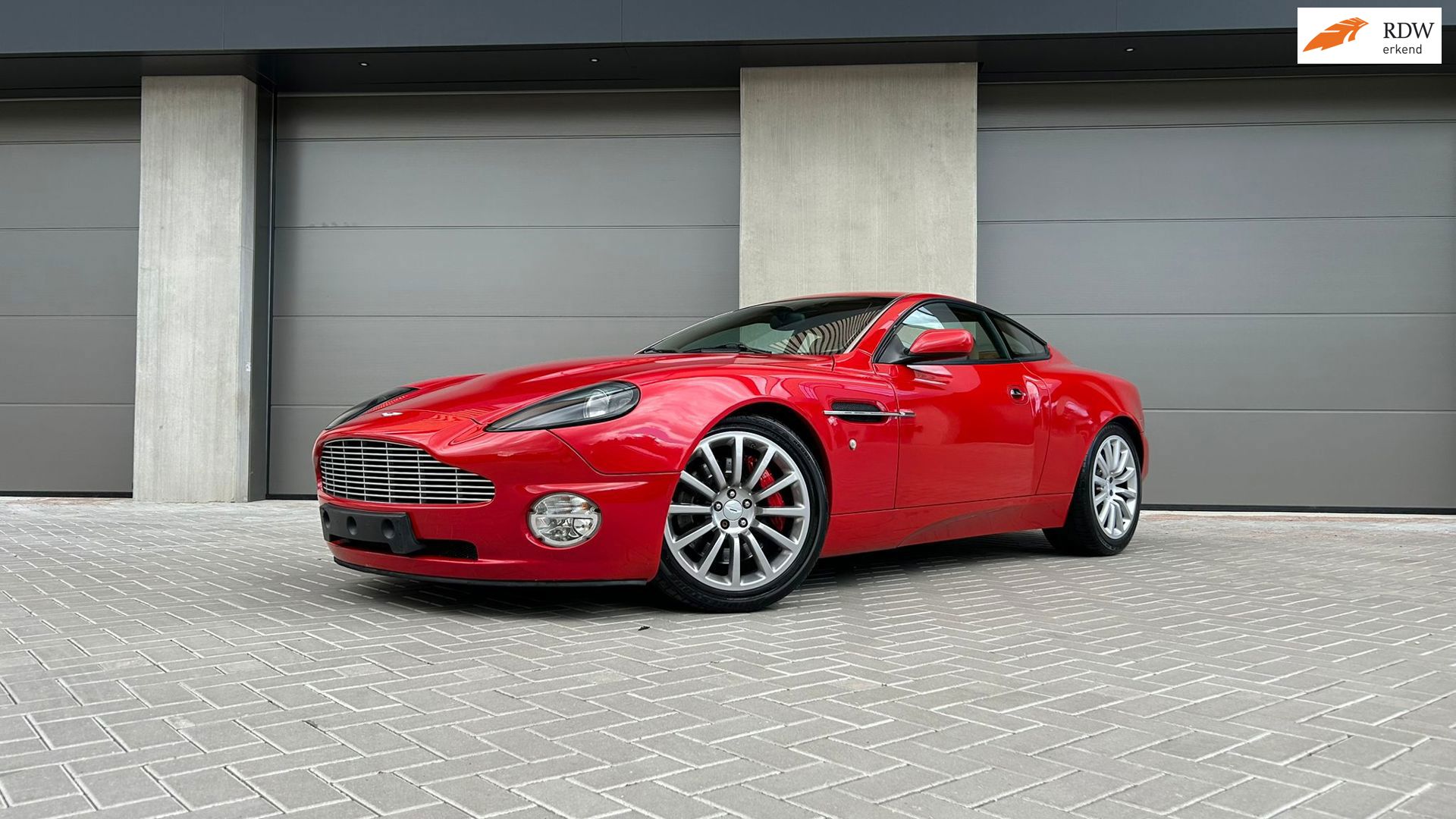 Aston Martin V12 Vanquish 5.9 V12 Aut, 84.000 km, Uniek exemplaar