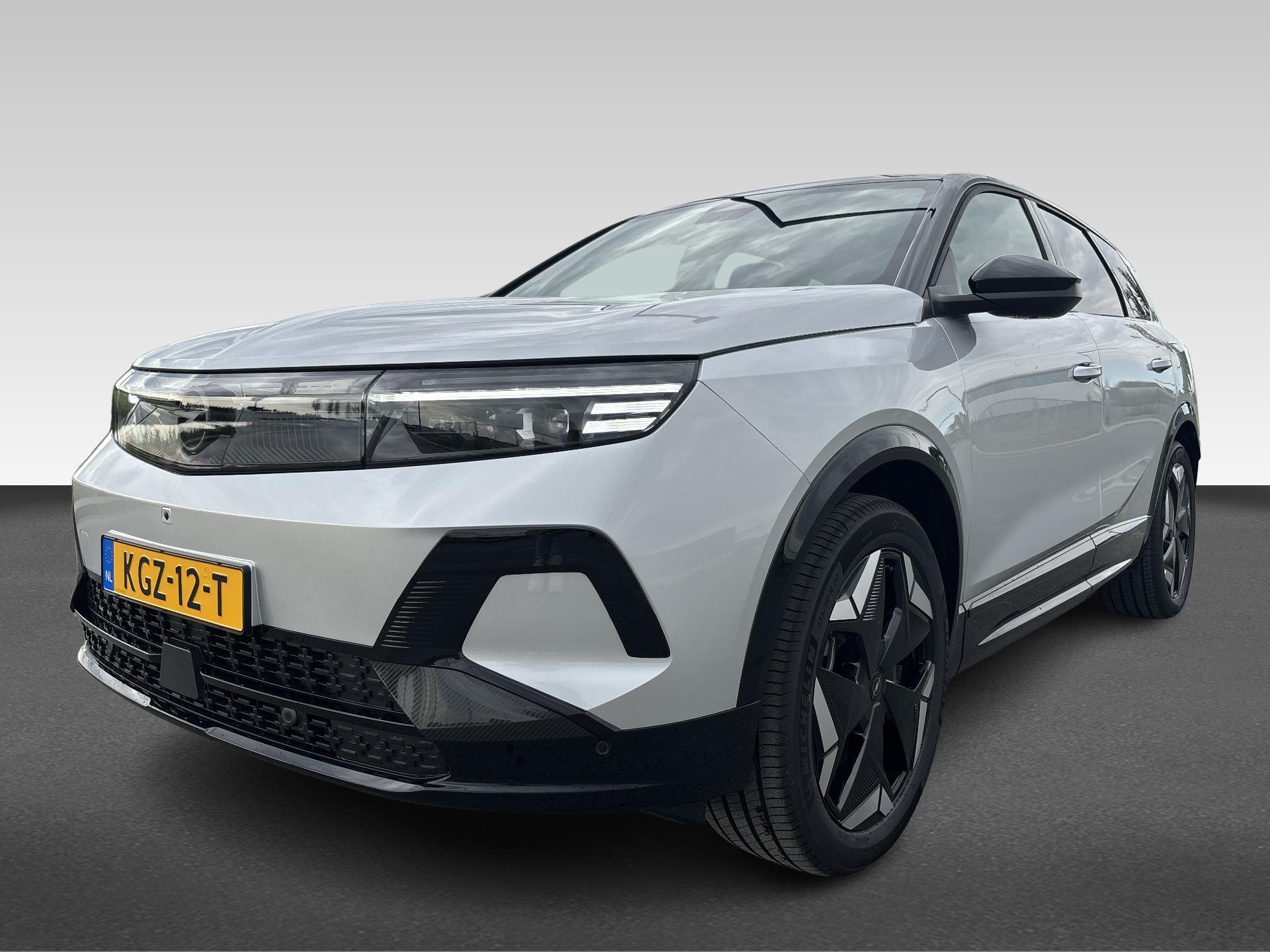 Opel Grandland Grandland | AWD Ultimate 325pk Electric | Panoramadak | Leer | Focal Audio |