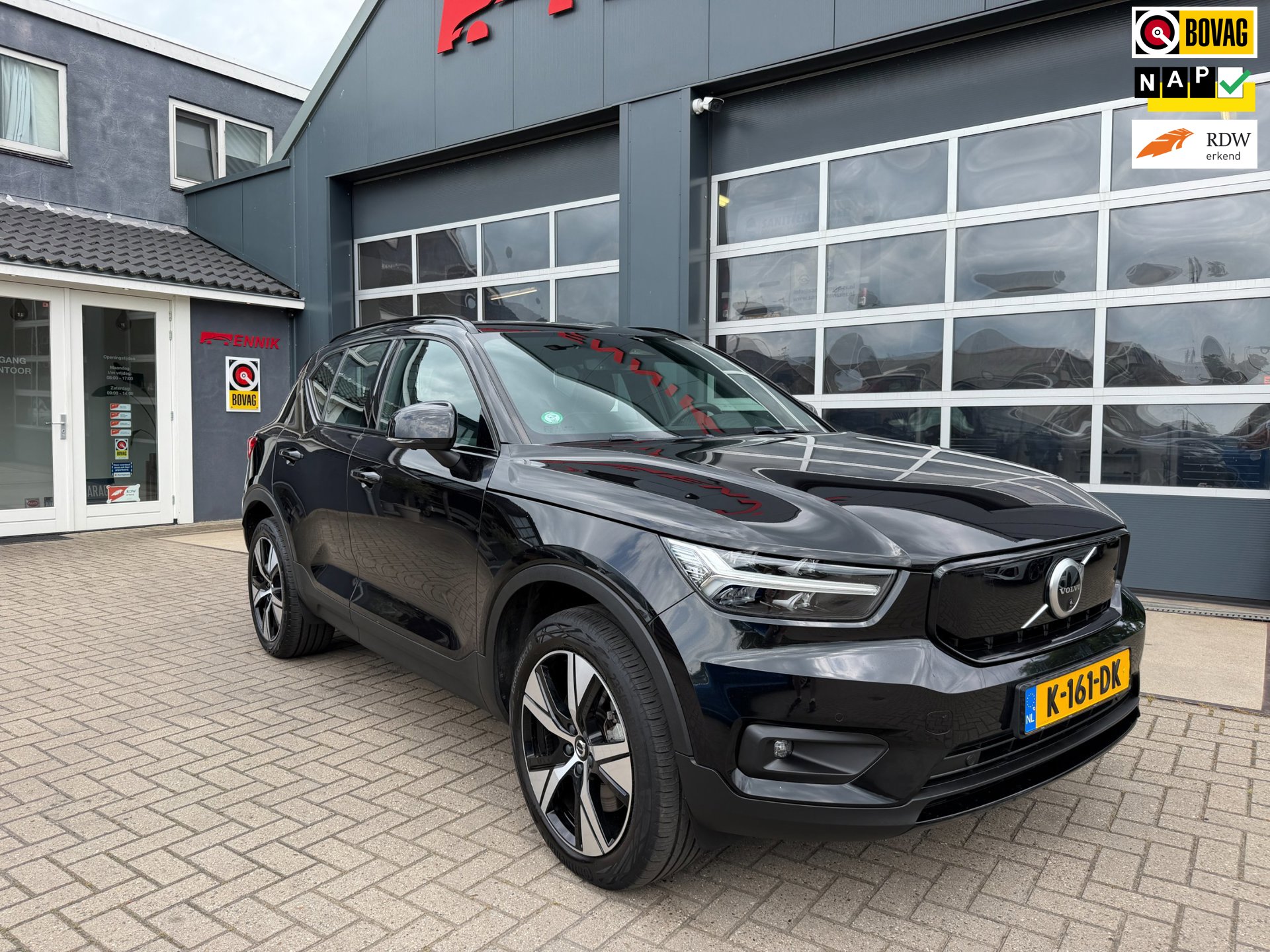 Volvo XC40 Recharge P8 AWD R-Design / SOH 93% / Pano / 360 CAM / 400PK / Harman & Kardon / 1e Eigenaar.