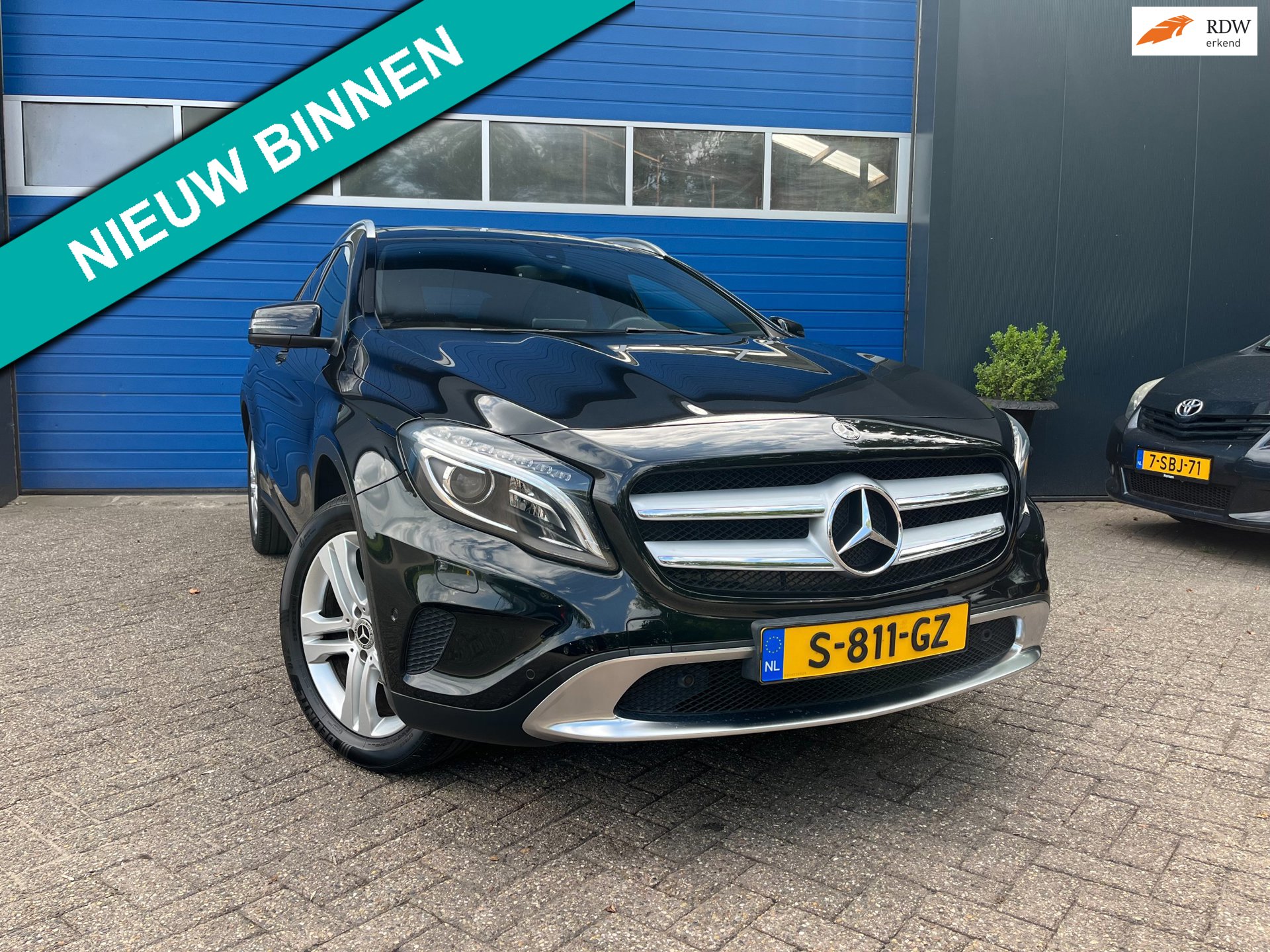 Mercedes-Benz GLA-klasse 180 Premium Plus AUTOMAAT|Pano.Dak