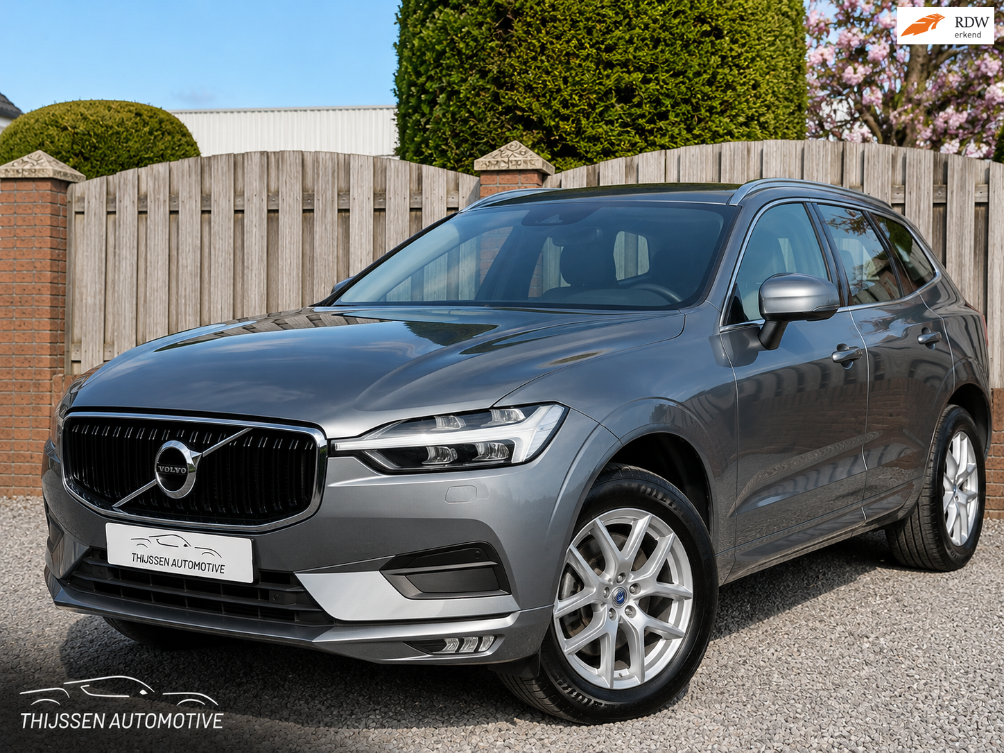 Volvo XC60 2.0 B4 Business Pro SPORTLEER E-TREKHAAK STOELSTUUR VERWARMING E-STOELEN NAVI ECC P-CAMERA 1E EIG