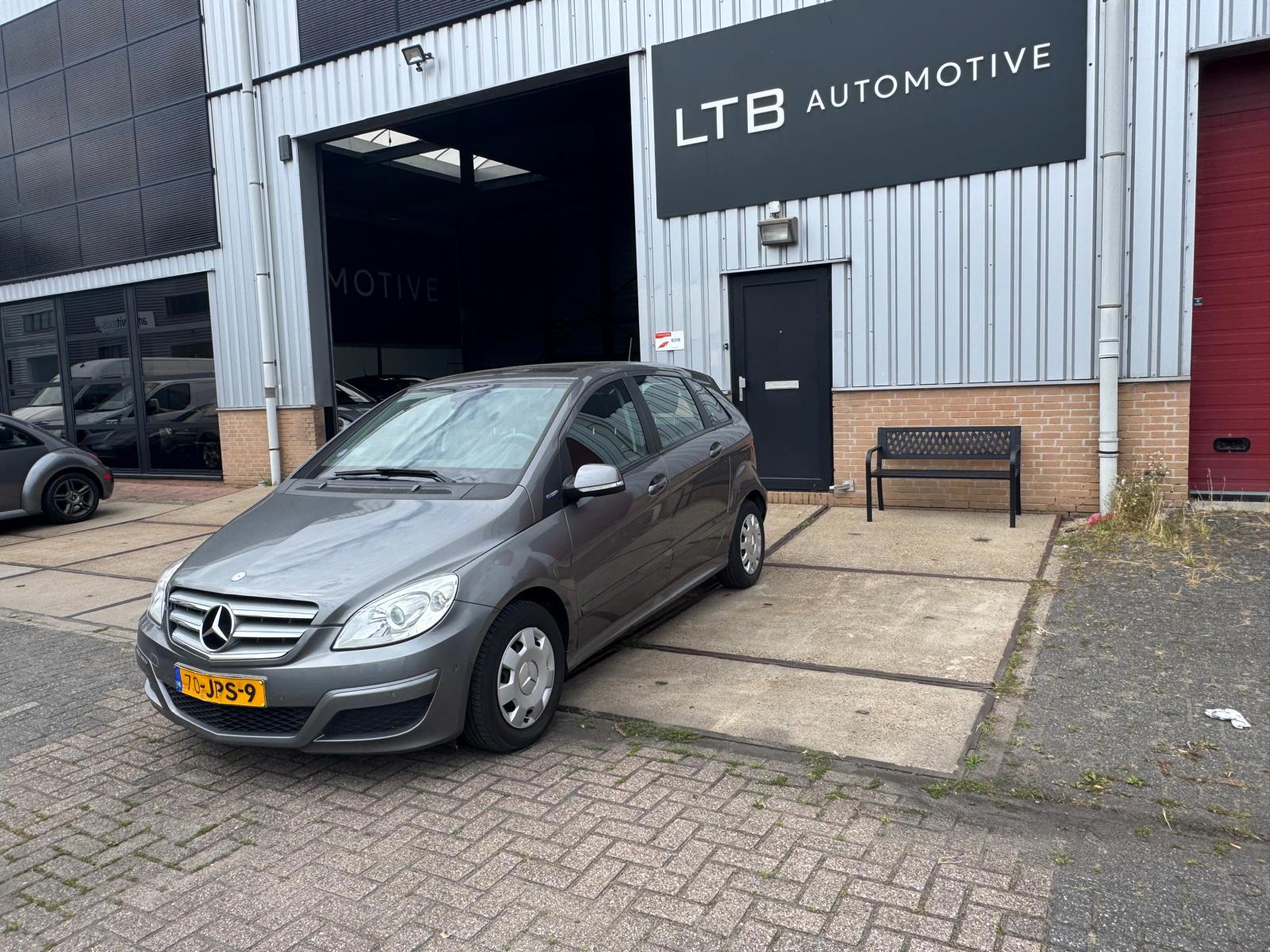 Mercedes-Benz B-klasse B180 Business CLass Airco Navi Electrische raam