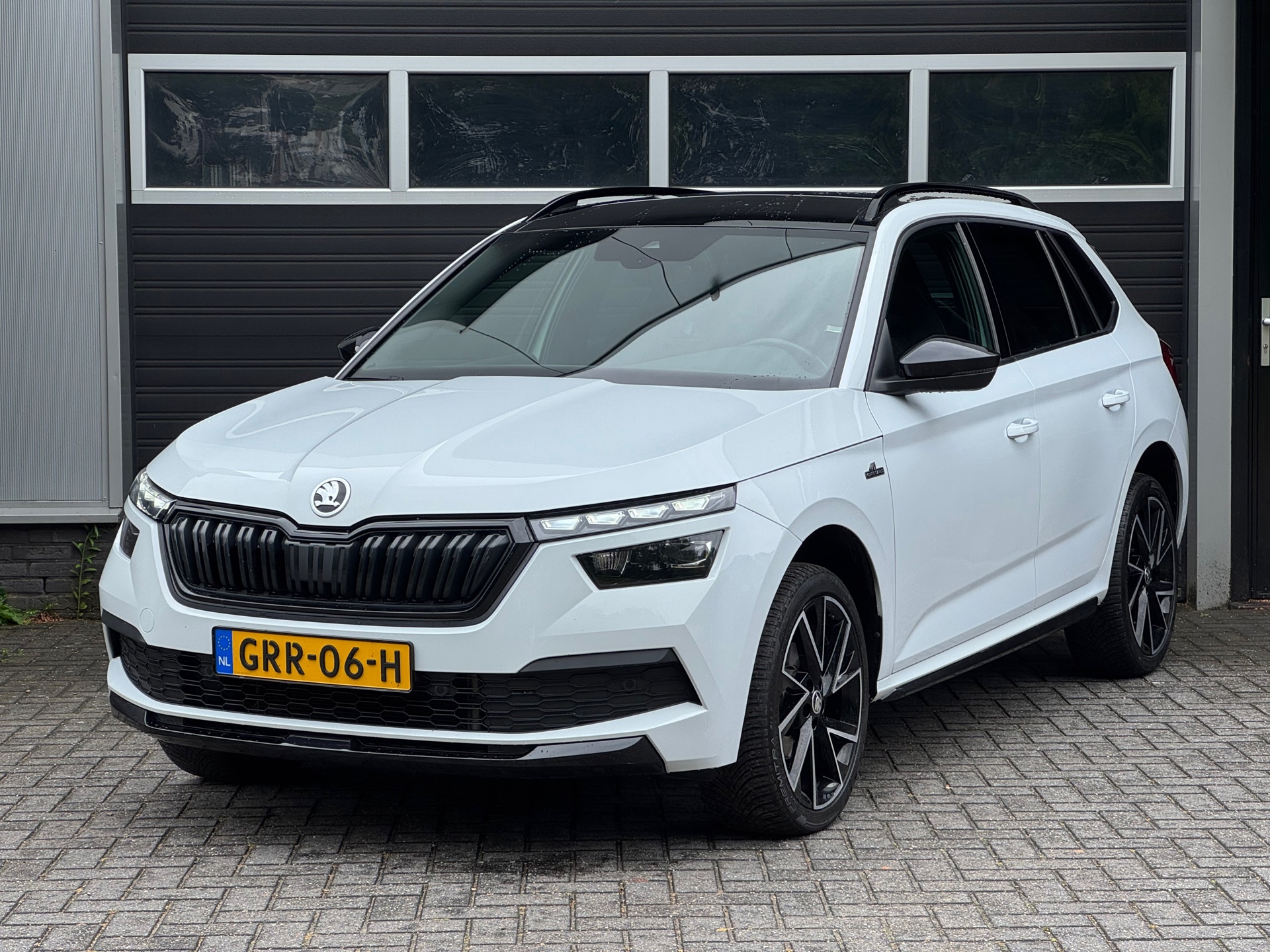 Skoda KAMIQ 1.5 TSI ACT Monte Carlo Xenon/Led, Pano, Camera, Cruise, Keyless, Carplay, Elektr Stoel