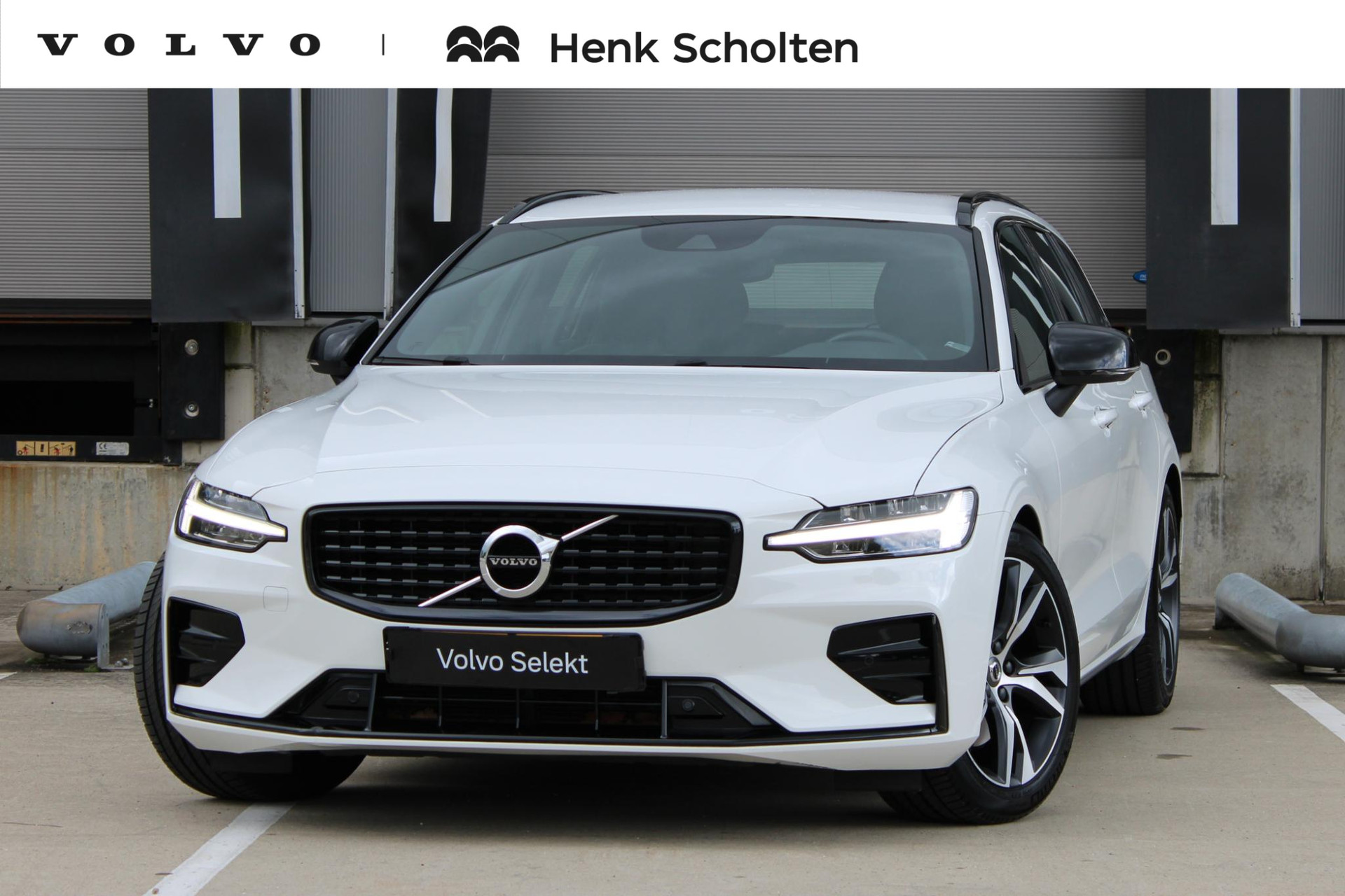 Volvo V60 B3 R-design |