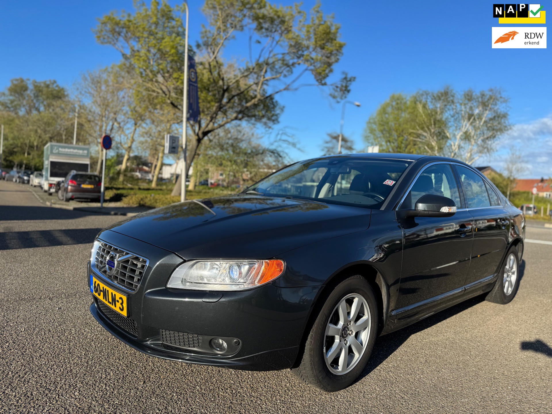 Volvo S80 2.0 T Limited Edition / airco / cruise.control / navigatie / leder / trekhaak / elek.pakket / dealer.onder. / nap....