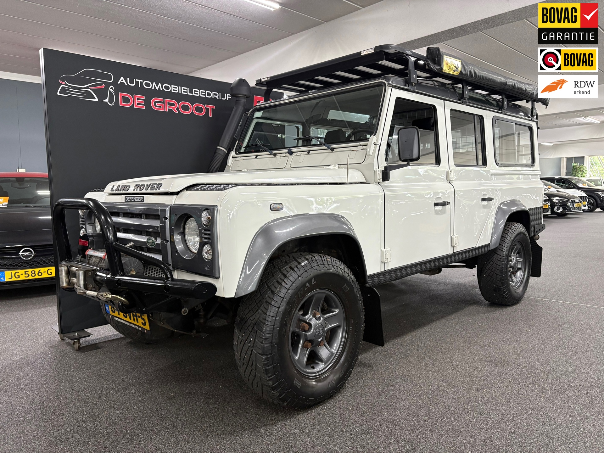 Land Rover Defender 2.5 TD5 110 SW S/ Trekhaak/ 9 persoons/ Lederen bekleding