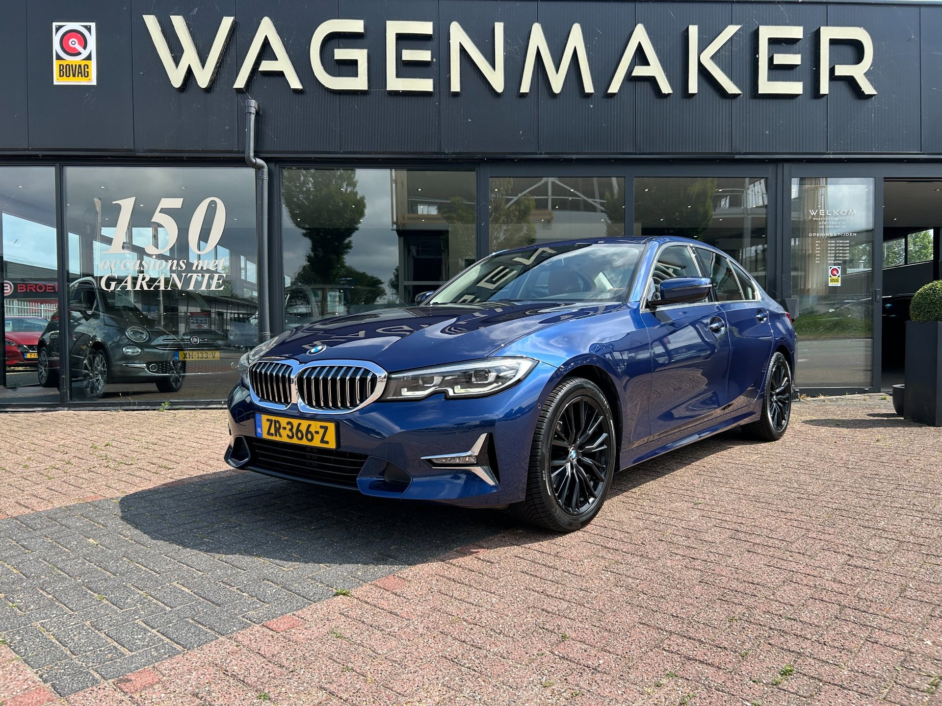 BMW 3-serie 320i High Executive Edition AUT|Leder|CAM|Carplay