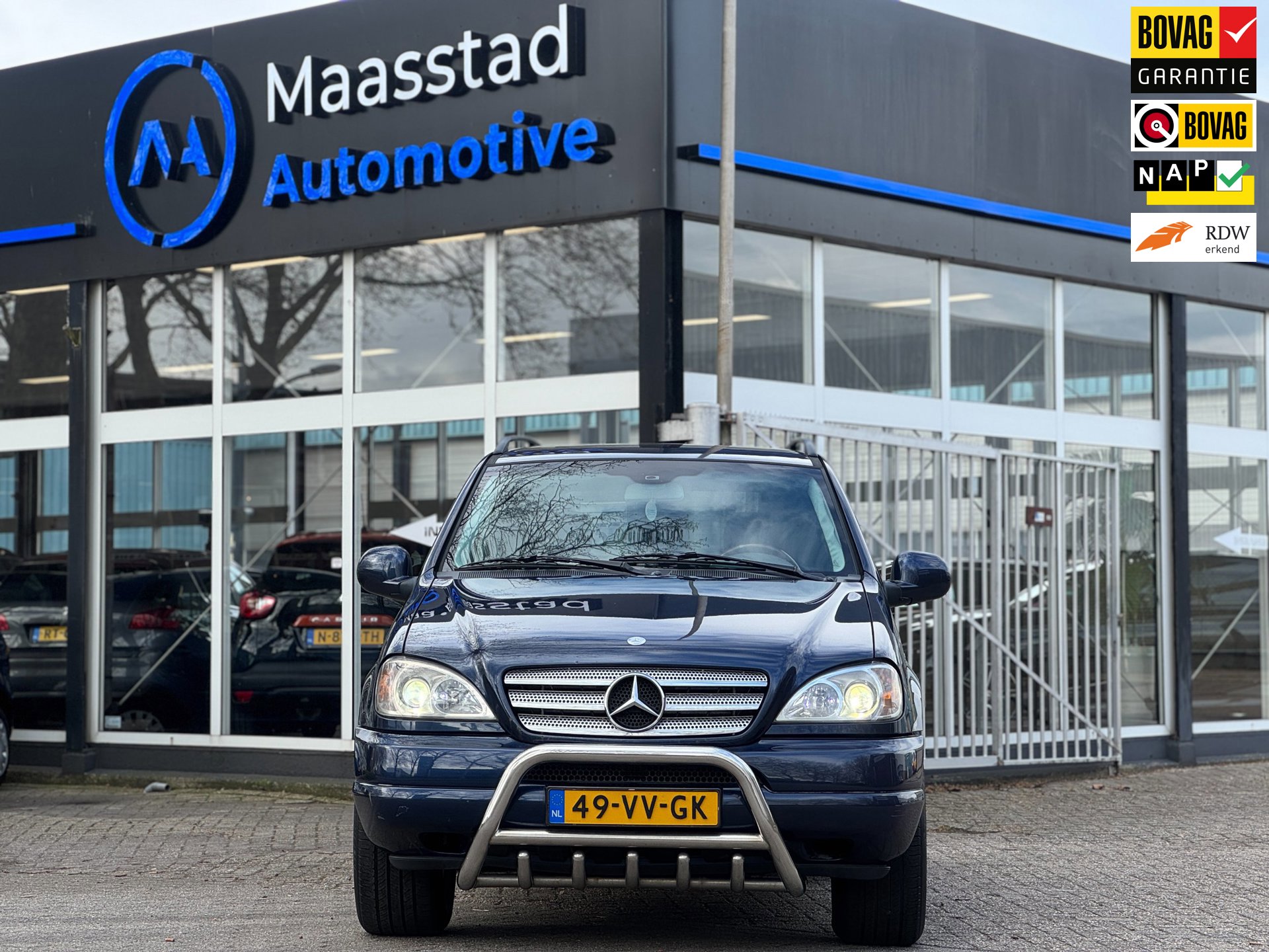 Mercedes-Benz M-klasse ML 270 CDI Youngtimer Grijs kenteken Automaat AMG-Brabus details