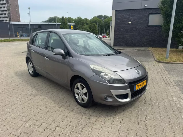 Renault Scénic 2.0 Dynamique. AUTOMAAT
