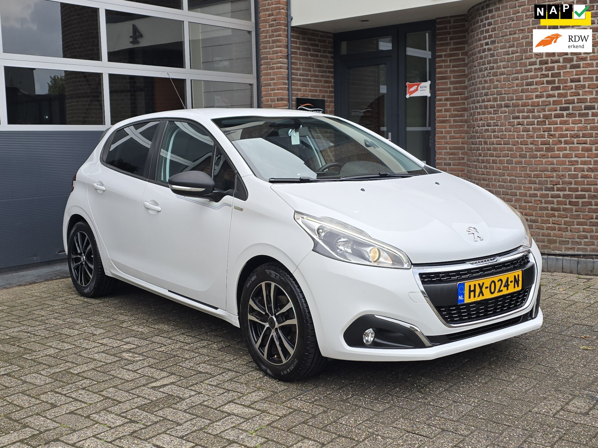 Peugeot 208 1.2 PureTech Urban Soul D.riem Vv |Nap |Navi |Led