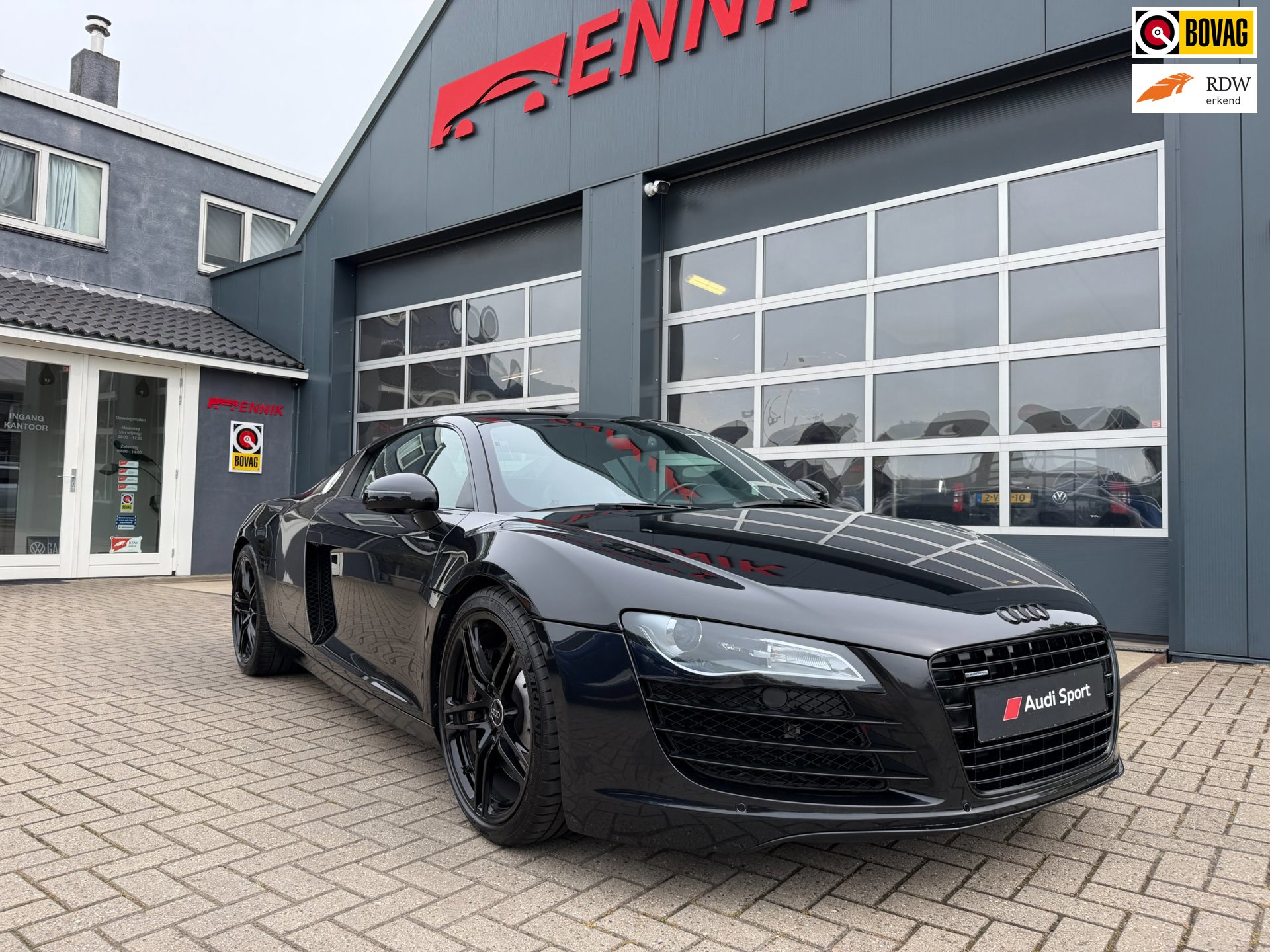 Audi R8 4.2 V8 FSI Quattro / Carbon / B&O / Alcantara / incl. Audi mobiliteit service.