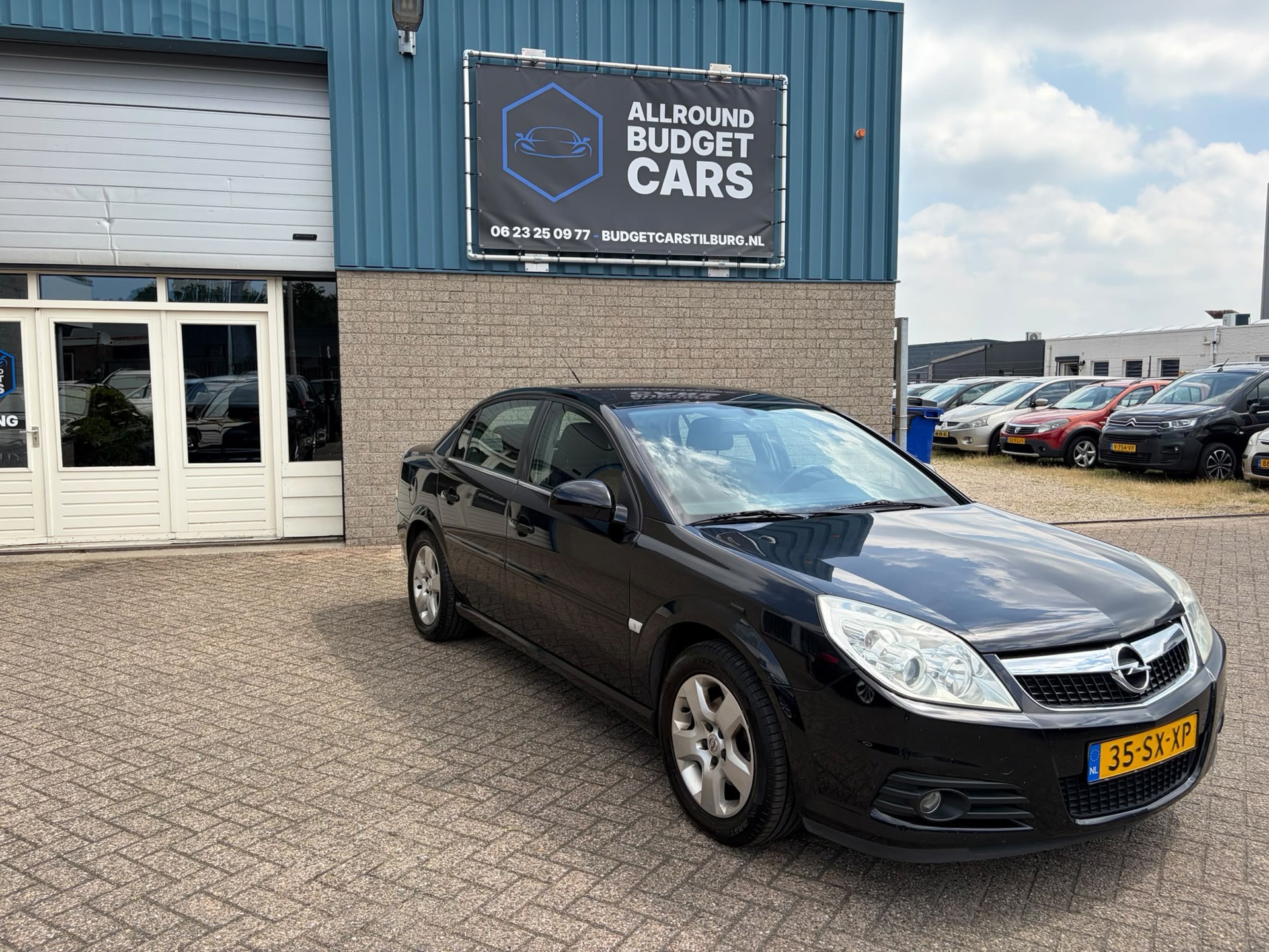 Opel Vectra 1.8-16V Business