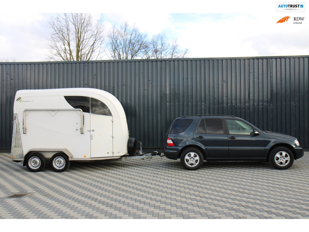 Buecker Careliner L 2 Paardstrailer 2019 1Ste eig overheid.