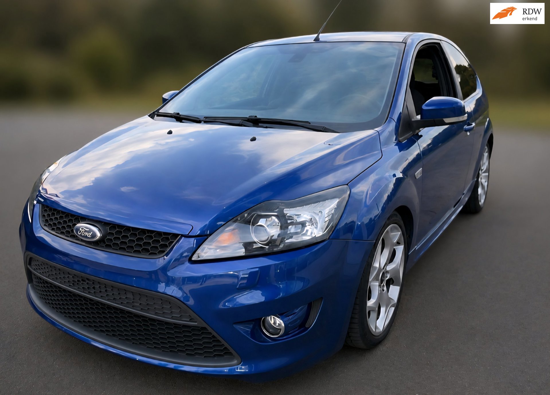 Ford Focus 2.5 ST Xenon Clima Stoelv. 18"