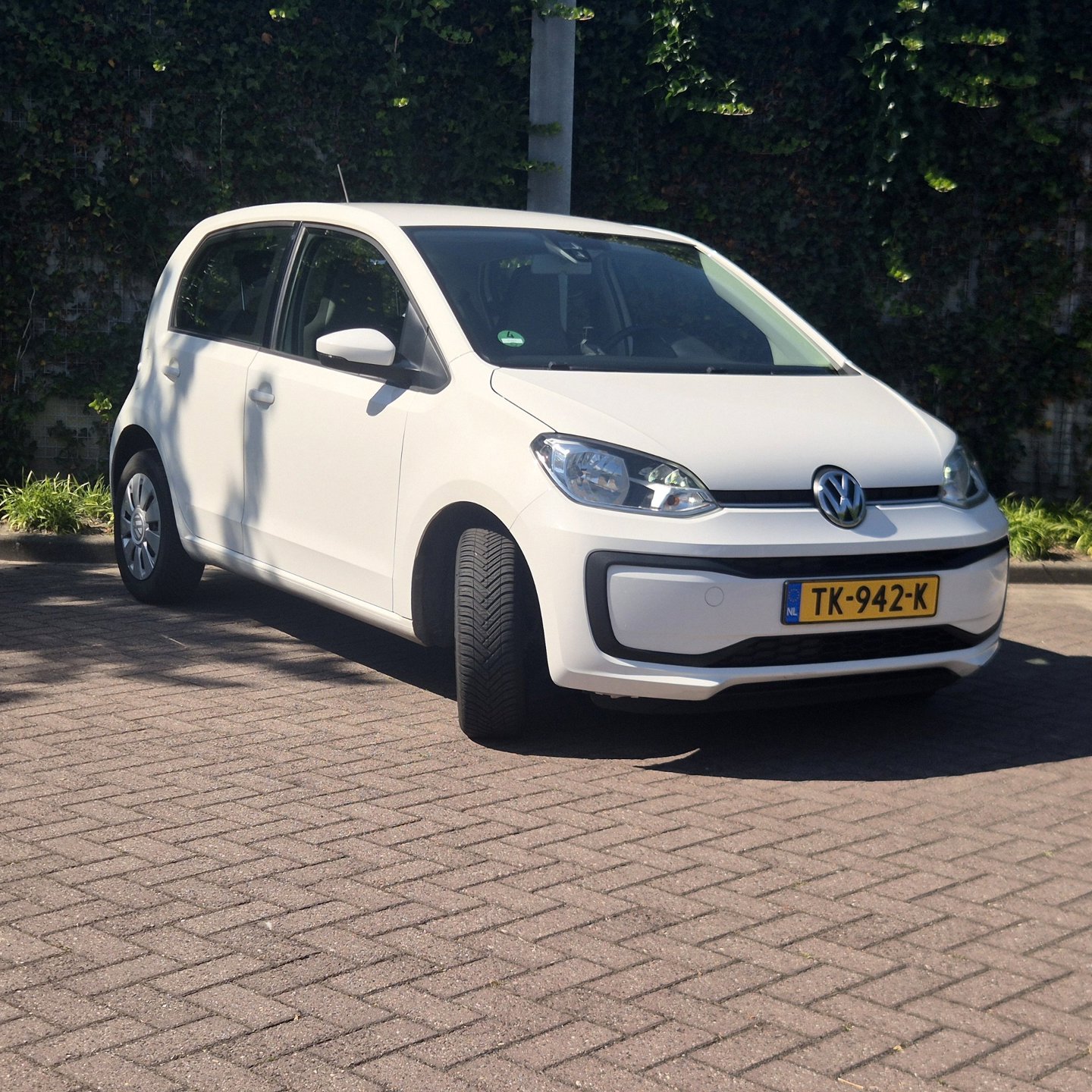 Volkswagen Up! 1.0 BMT move up! | Airco |"Bluetooth