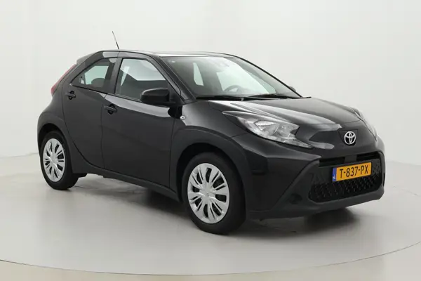 Toyota Aygo X Aygo X 1.0 Vvt-I Mt Play