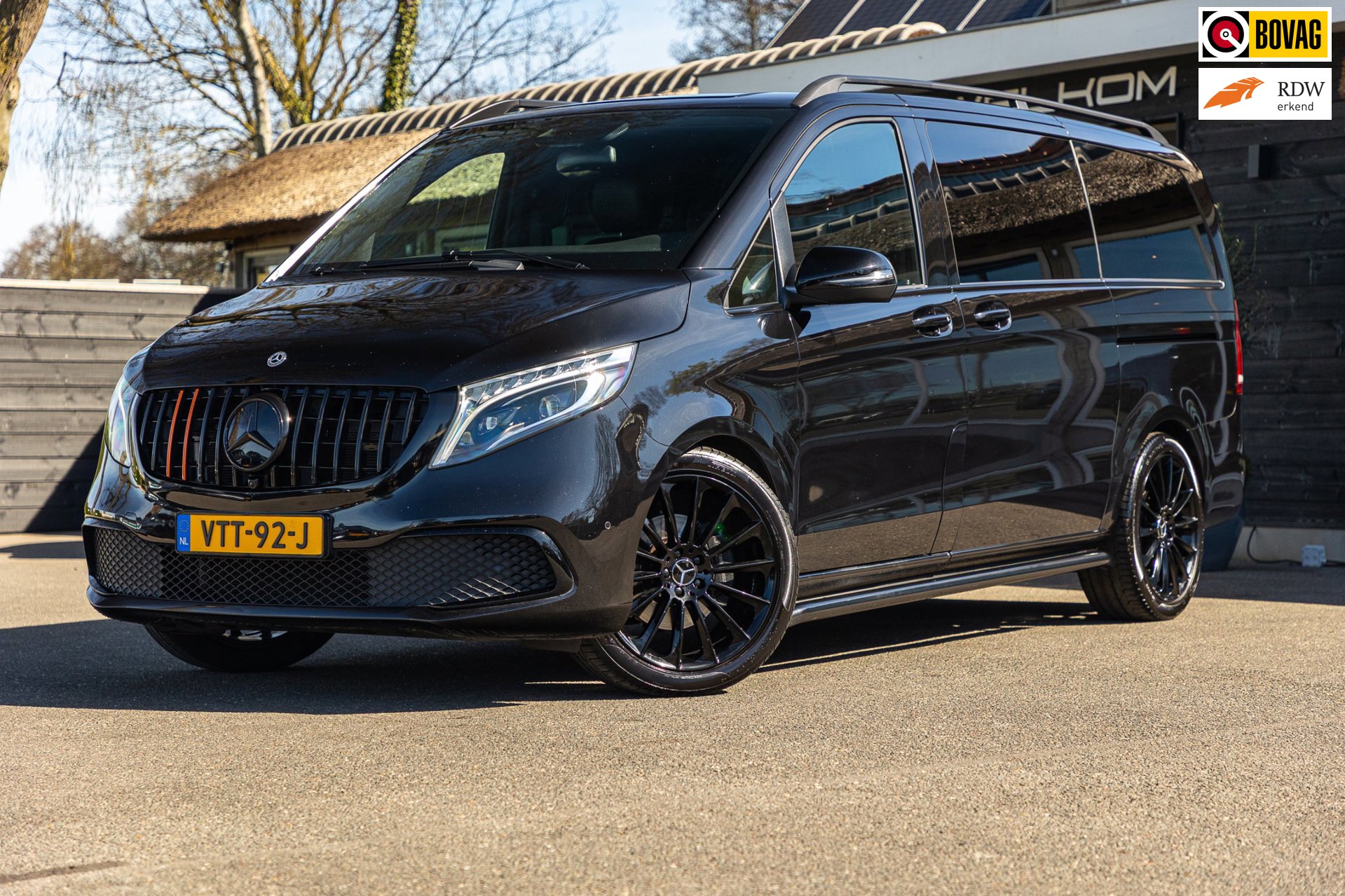 Mercedes-Benz V-klasse 300d Lang DC Edition I Marcopolo I Schuifdeur Links I Leder I Apple CarPlay I Nieuwstaat