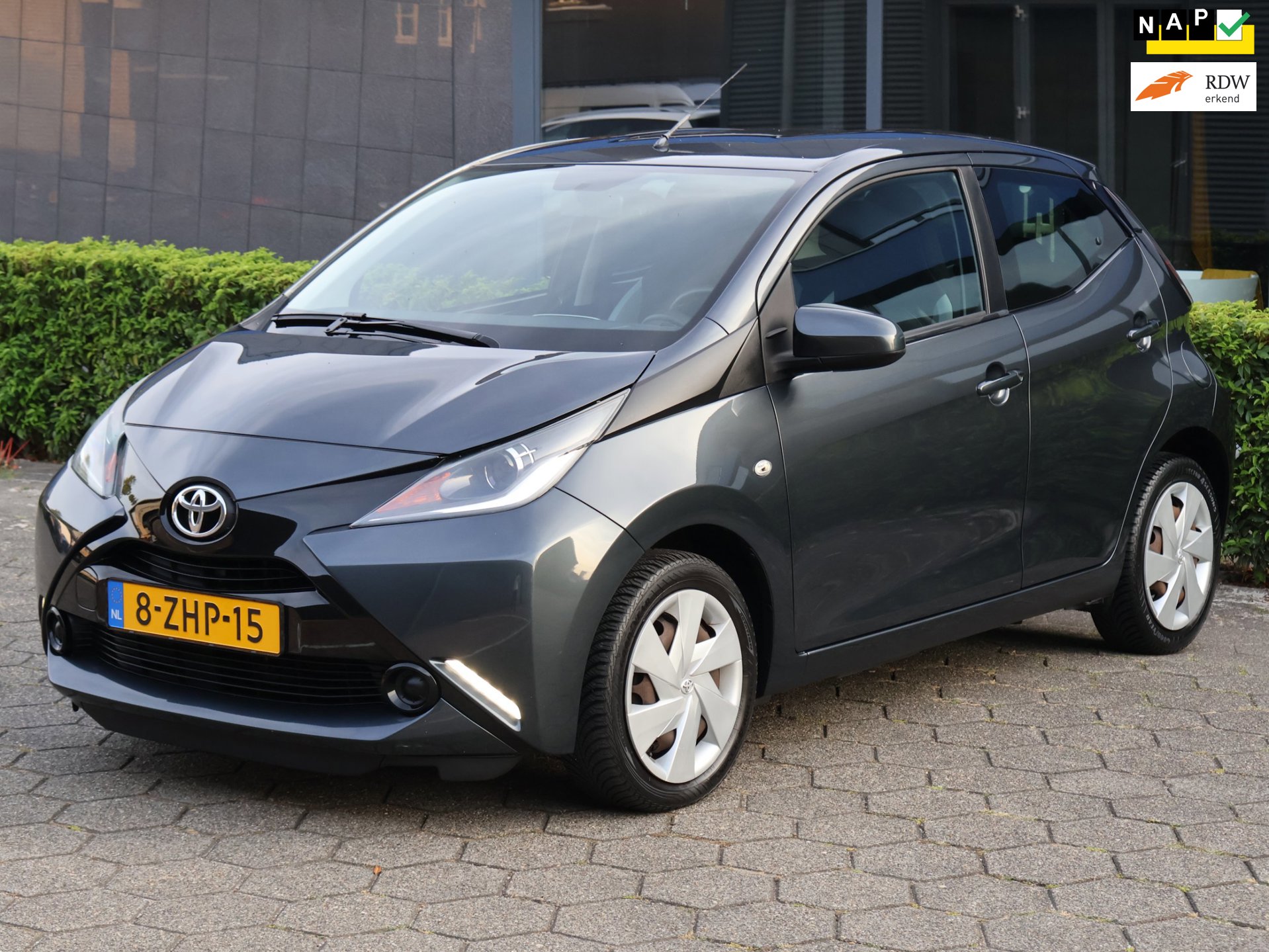 Toyota Aygo 1.0 VVT-i x-play|Camera|Nav|Airco|Elek. Ramen+Spiegels