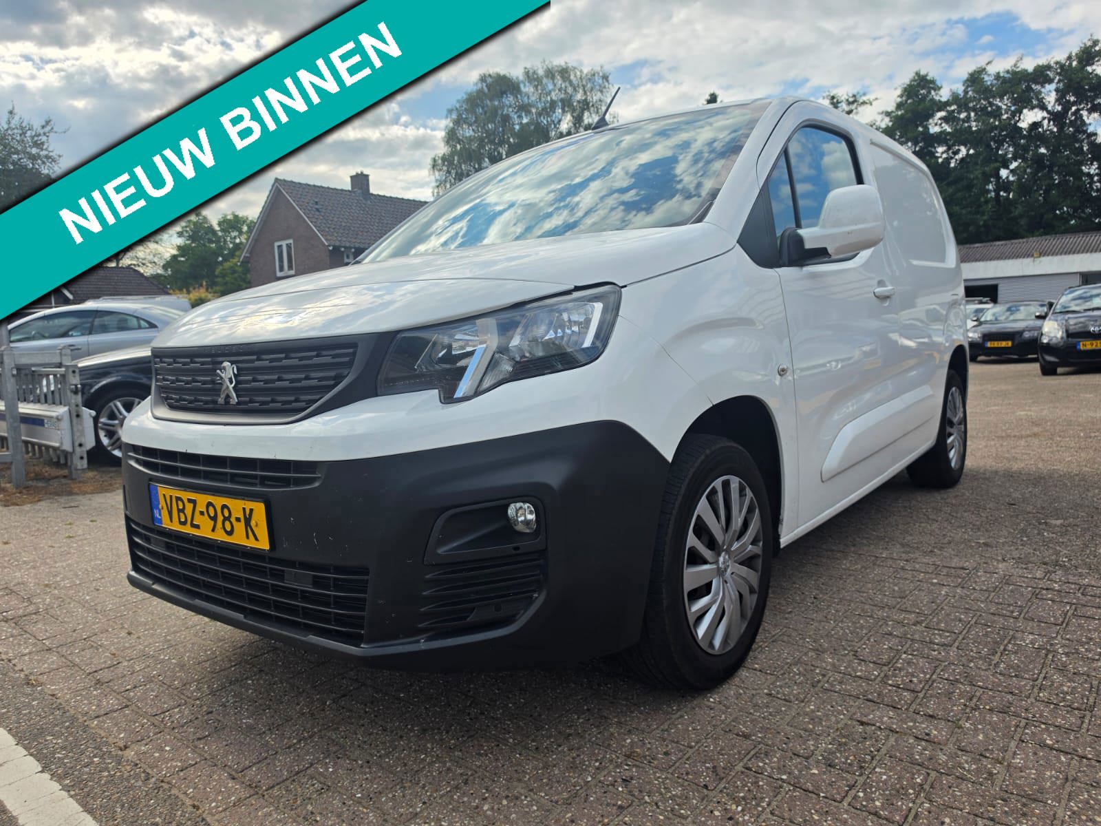Peugeot Partner 1.5 BlueHDI Premium ( AUTOMAAT )