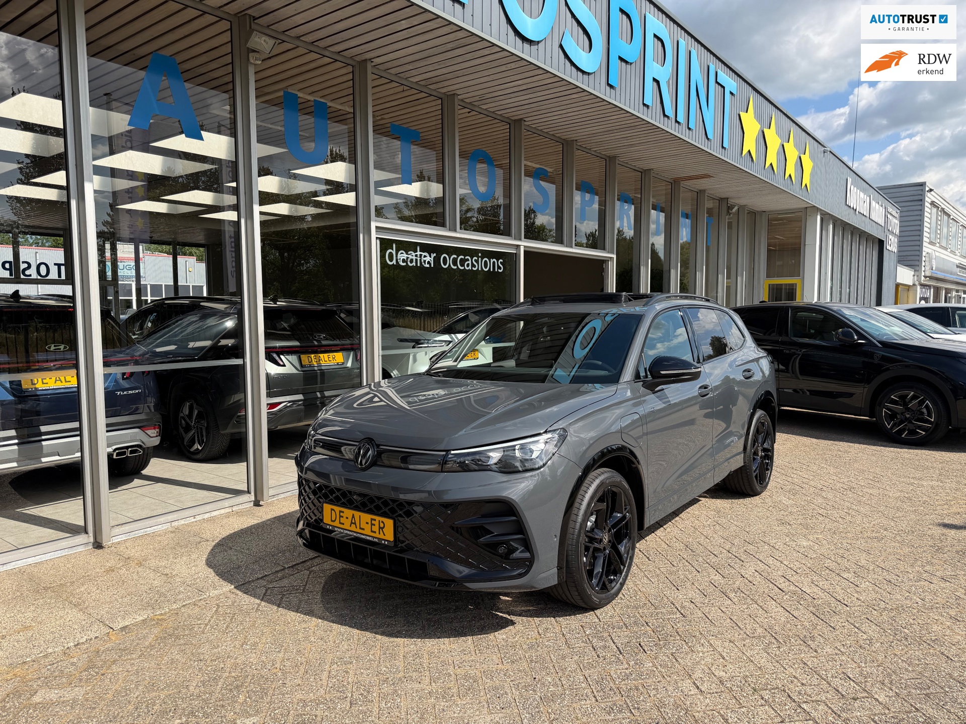 Volkswagen Tiguan 1.5 eHybrid R-Line Edition 272PK PANORAMA , TREKHAAK