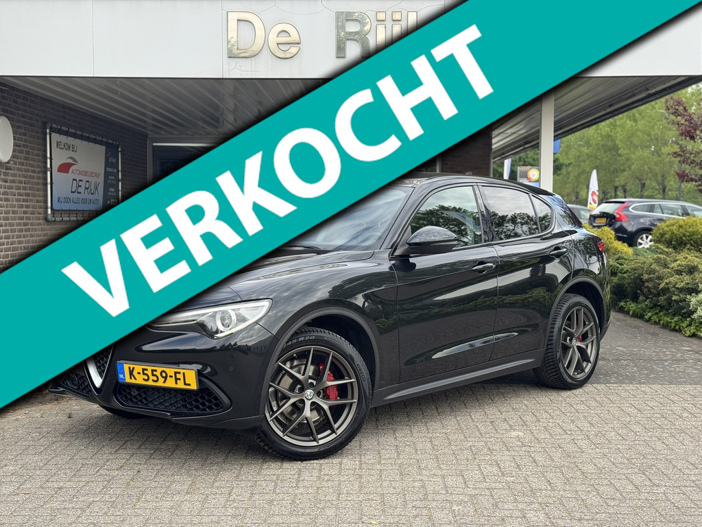 Alfa Romeo Stelvio 2.0 T AWD Super | Leder, Navi, Stoelverw., Climate, Cruise, El. Achterklep | Goed onderhouden | All-season band