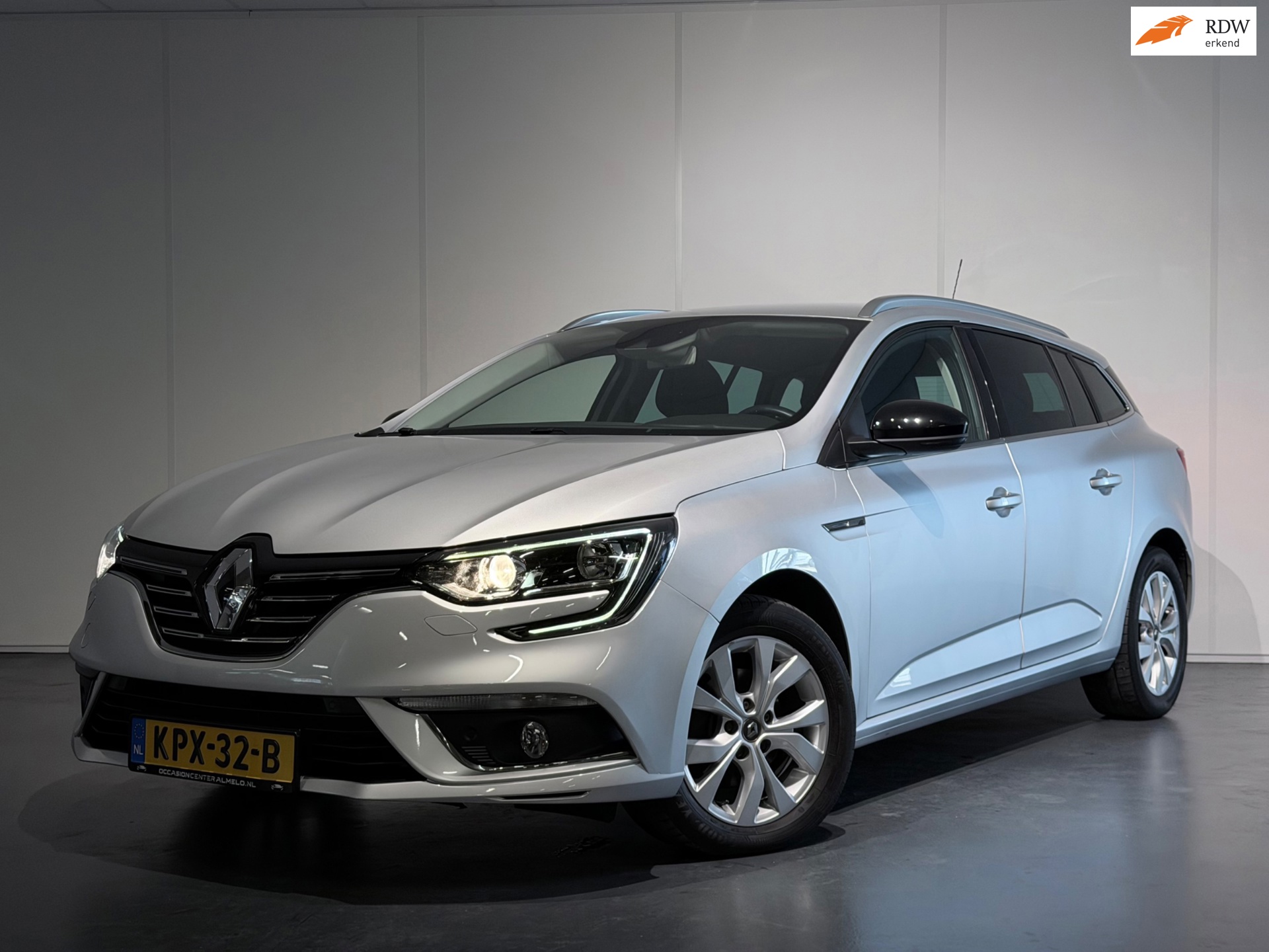 Renault Mégane Estate 1.3 TCe Limited /Clima/Cruise/LED/CarPlay/Keyless/Camera/NAVI/LaneAss/Bots/