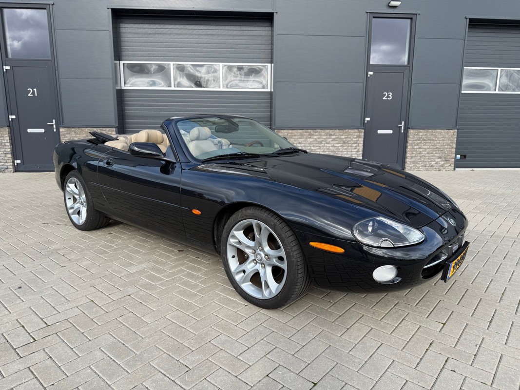 Jaguar XK