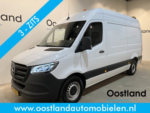 Mercedes-Benz Sprinter 317 CDI L2H2 RWD / Euro 6 / LED / Airco / Cruise Control / Camera / Trekhaak / CarPlay / 3-Zits