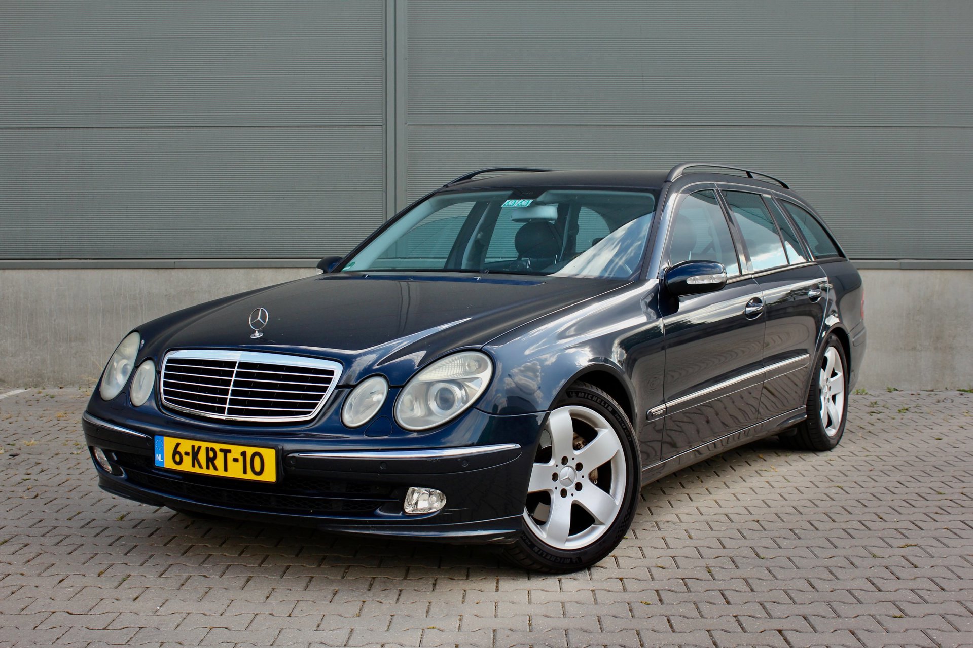 Mercedes-Benz E-klasse Combi 320 Avantgarde | Nieuwe luchtvering | leer