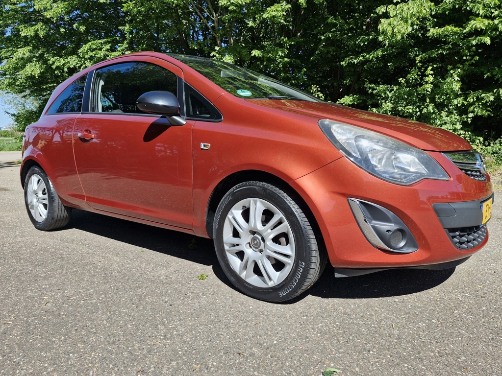 Opel Corsa 1.2 EcoFlex Anniversary Edition LPG | APK 04-2027