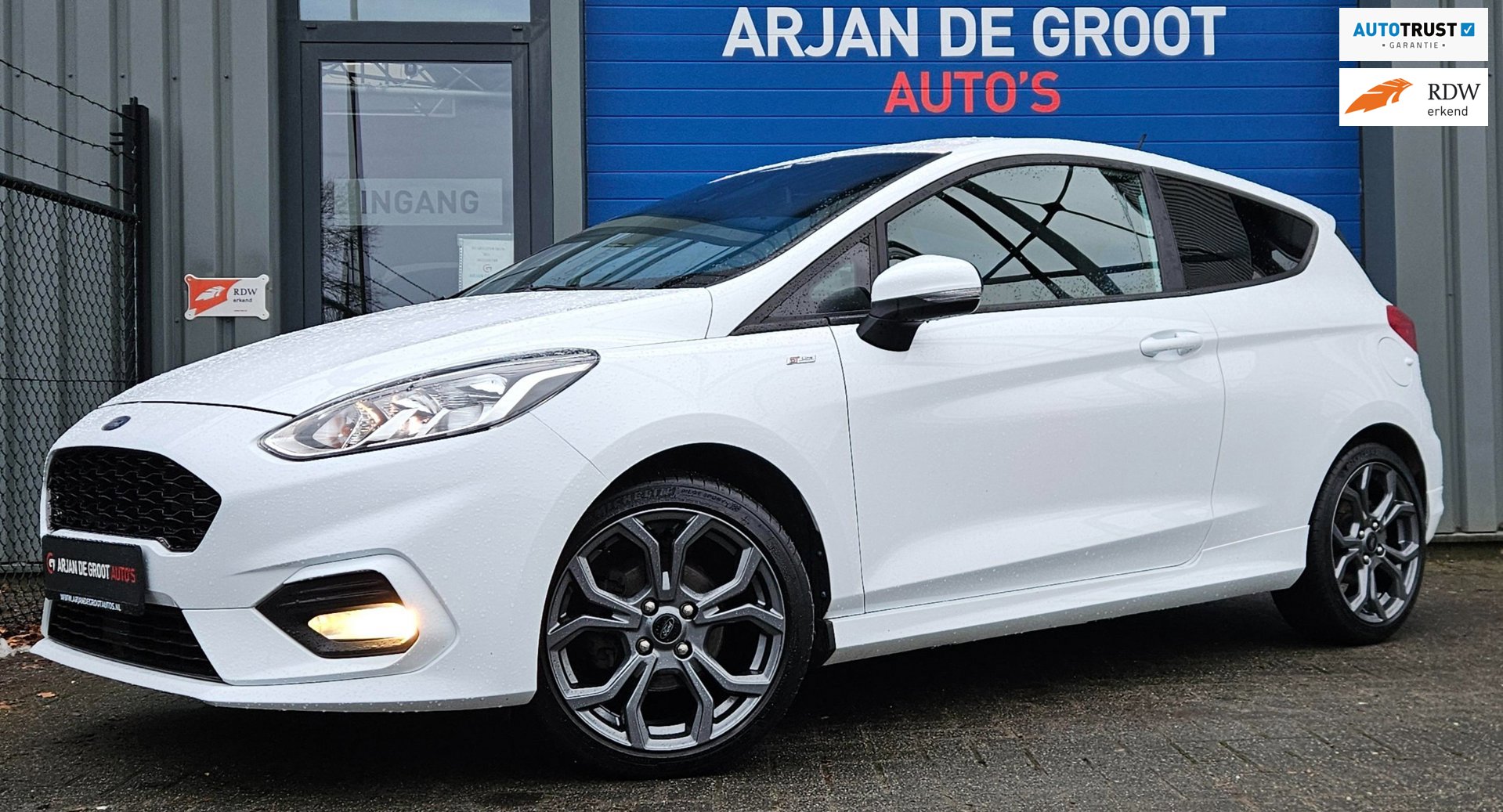 Ford Fiesta 1.1 86PK ST-Line Airco Carplay® 17" NIEUW MODEL Lane assist