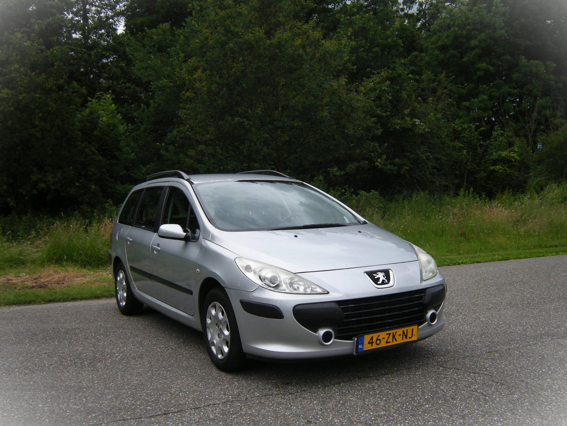 Peugeot 307 Break 1.4-16V D.Sign . 5 Deurs . Airco . Cruiscontrol . Pdc . enz