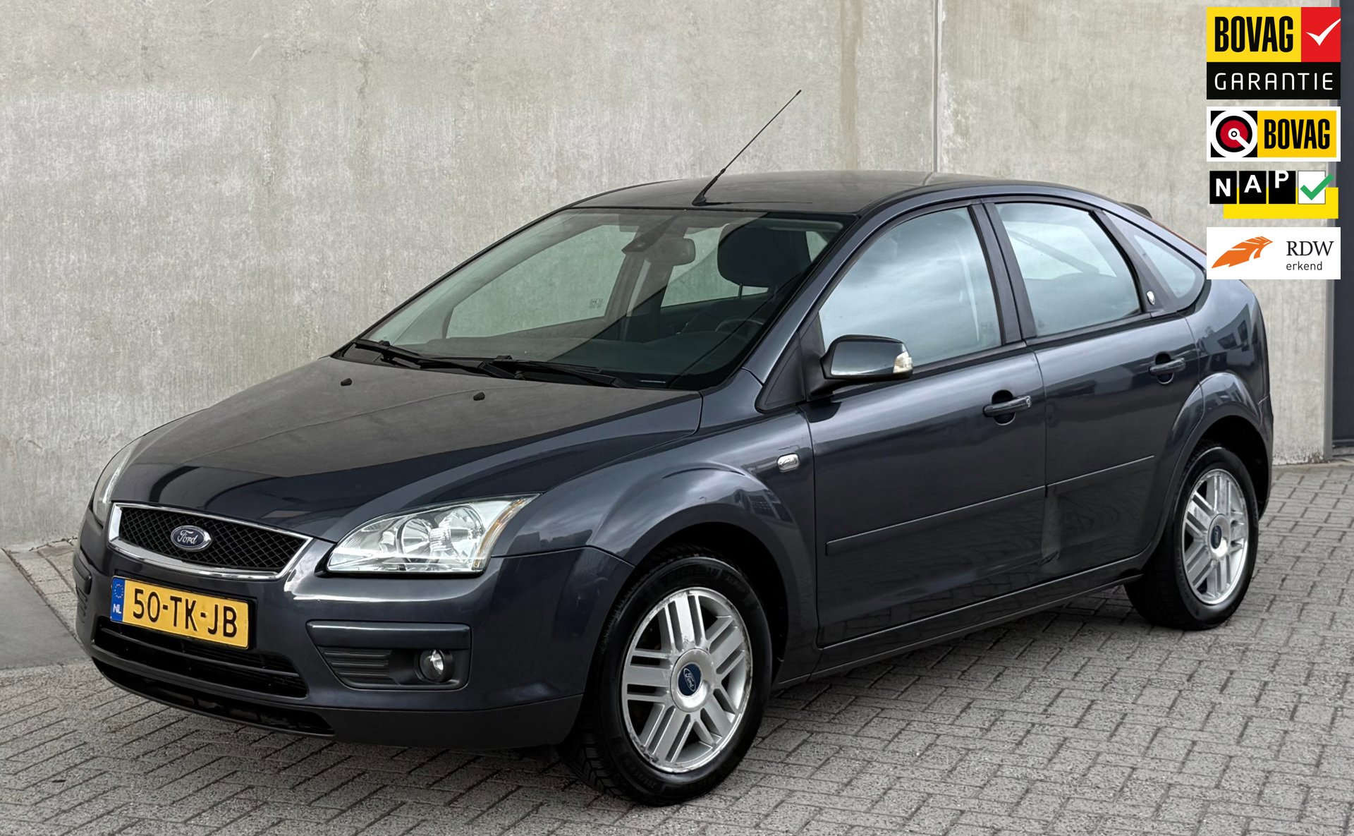 Ford Focus 1.6-16V Ghia 2006 Grijs NAP|AIRCO|TREKHAAK