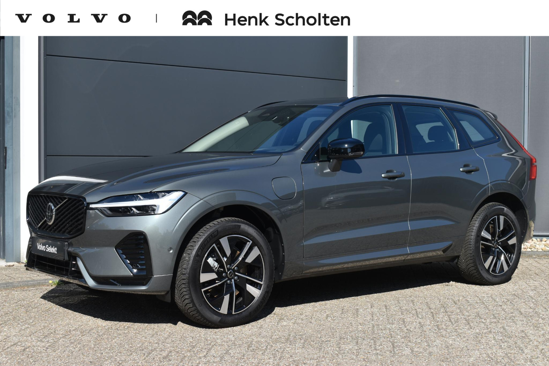Volvo XC60 T6 Plug-in hybrid AWD Plus Dark
