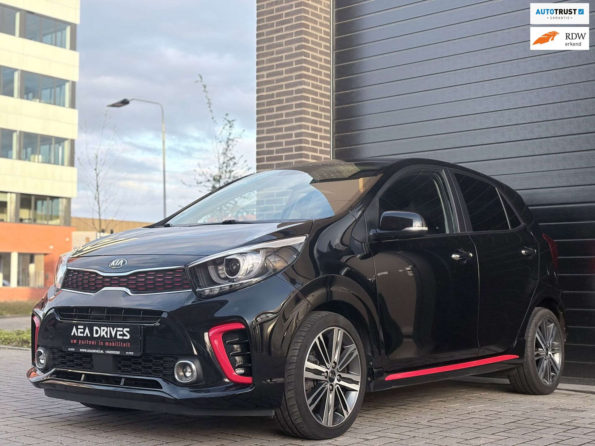 Kia Picanto GT-Line 101 pk | Dealer onderhouden | Panoramadak | 1e eigenaar | Vol opties | APK t/m 30-09-2027 | Zeer netjes!
