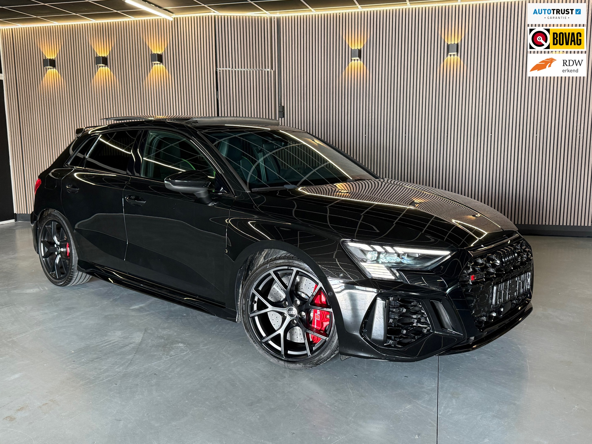 Audi 2.5 TFSI RS3 quattro 2.5 TFSI RS3 quattro HULK|KERAMISCH|PPF|PANO|Hud|B&O
