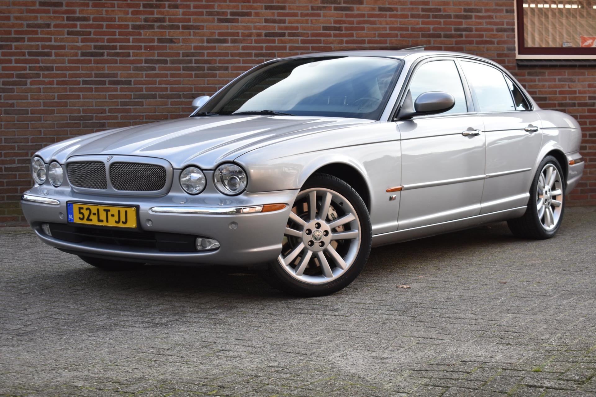 Jaguar XJR 4.2 V8 S/C '03 Youngtimer Leder Clima Cruise Inruil mogelijk Kantel schuif 396 pk