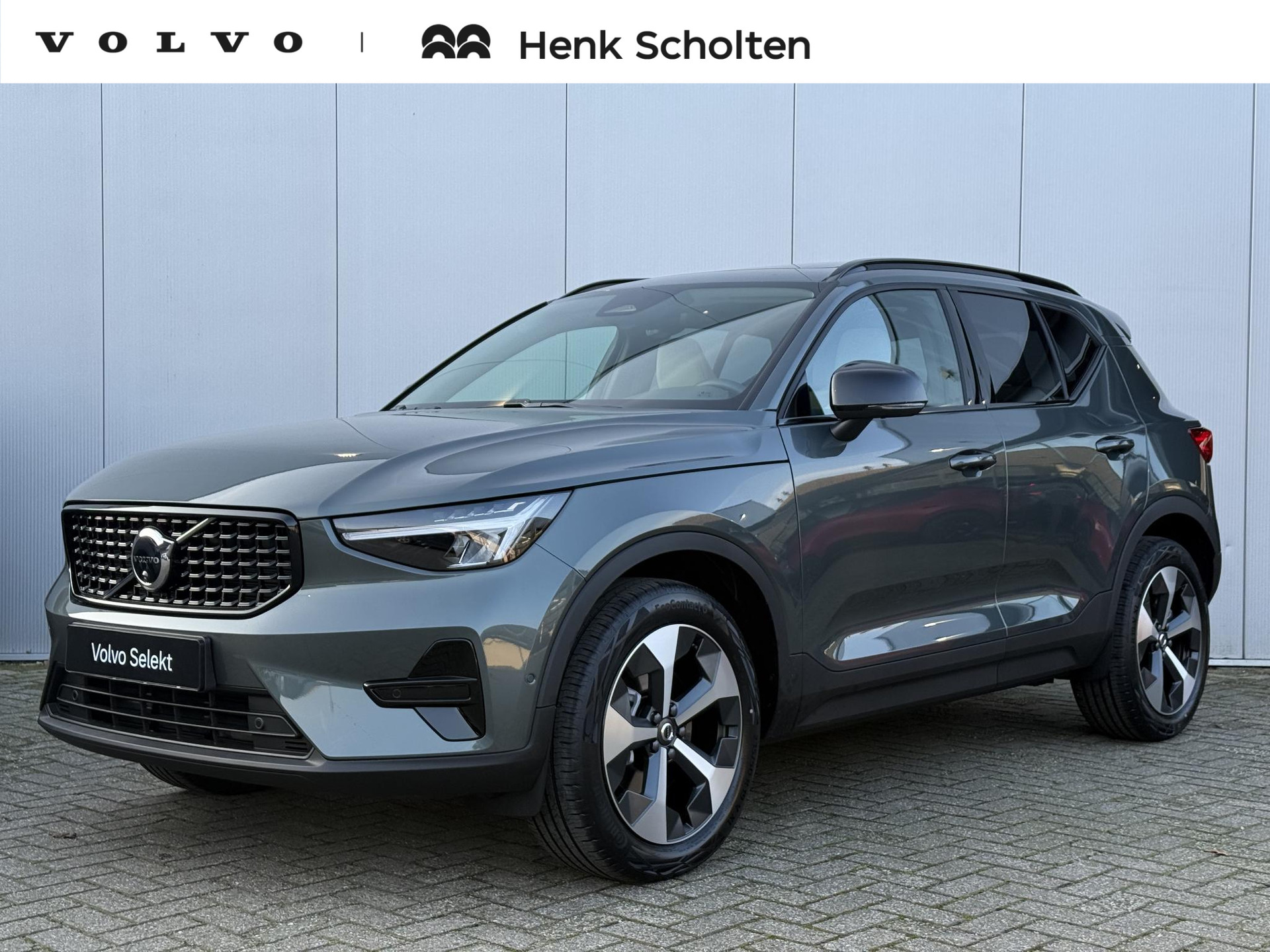 Volvo XC40 B4 Automaat Plus Dark