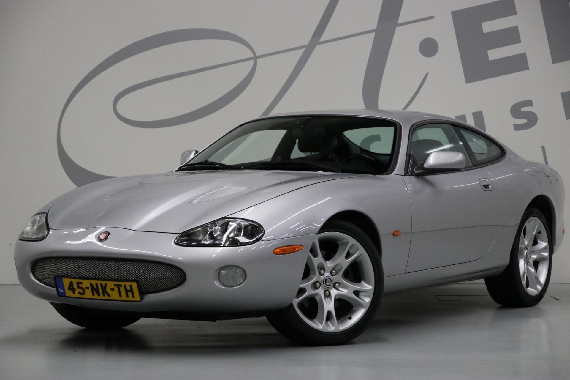 Jaguar XKR 4.0 V8 Coupé/ Historie aanwezig/ Parkeersensoren
